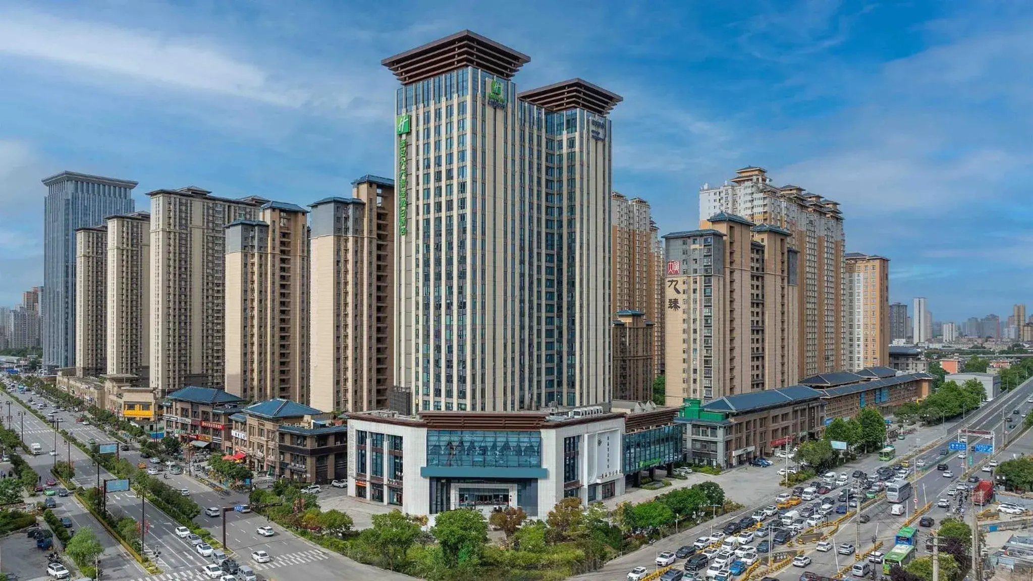 Property building in Holiday Inn Express Xi'an Daxing by IHG Property building in Holiday Inn Express Xi'an Daxing by IHG