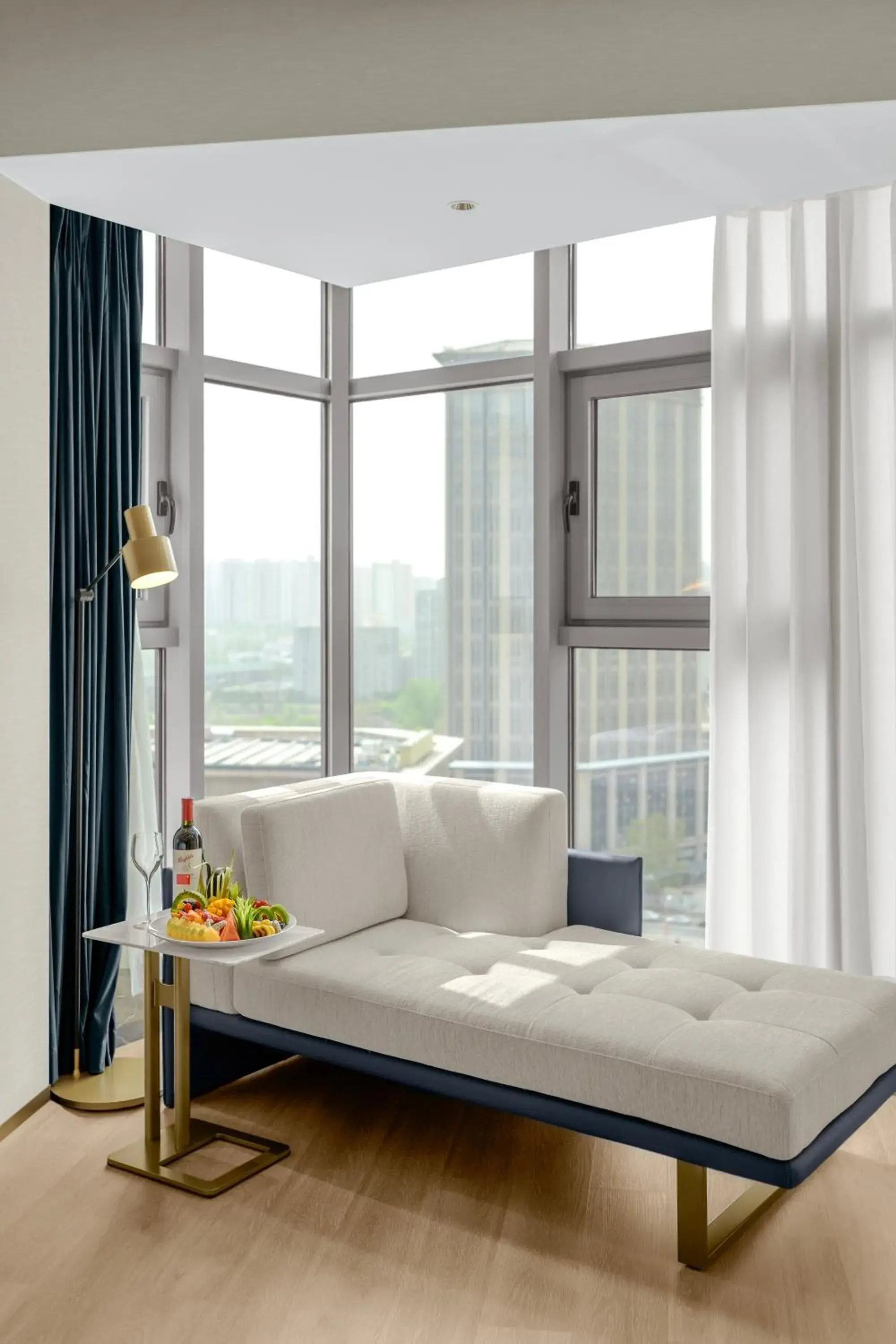 1 Super King Standard City View in voco Xi'an Qindu Legend by IHG 1 Super King Standard City View in voco Xi'an Qindu Legend by IHG