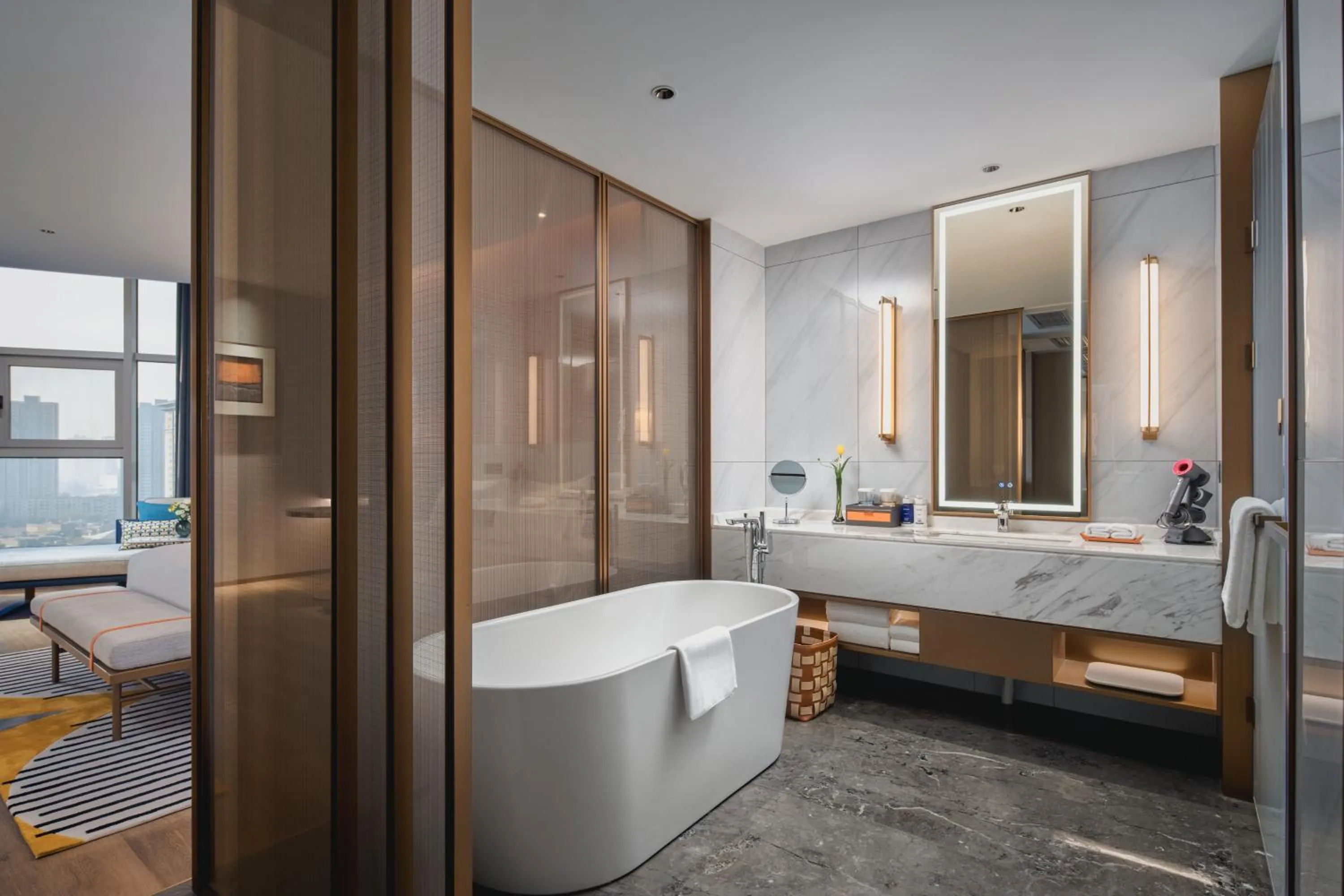 Photo of the whole room in voco Xi'an Qindu Legend by IHG