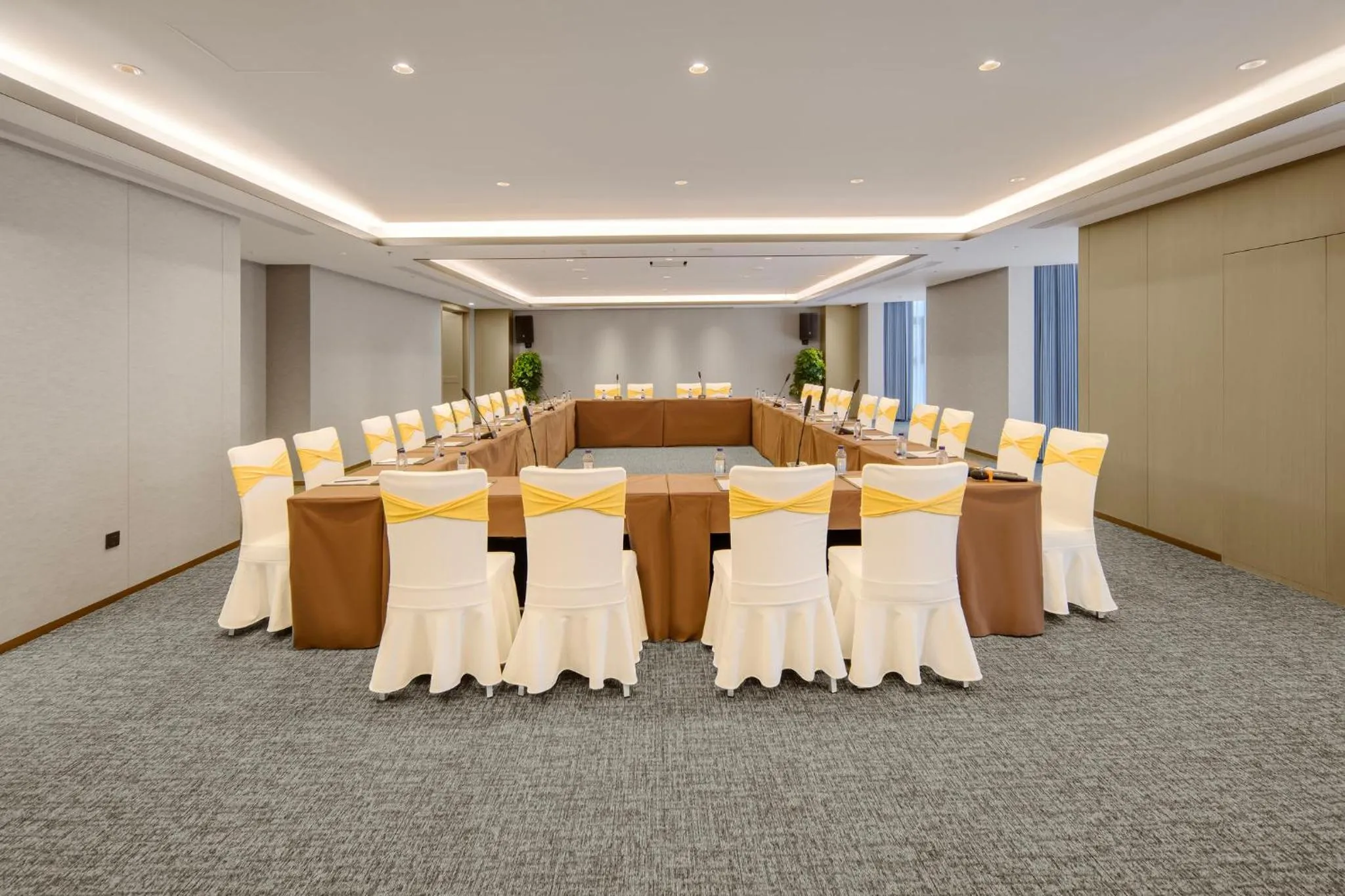 Meeting/conference room in voco Xi'an Qindu Legend by IHG