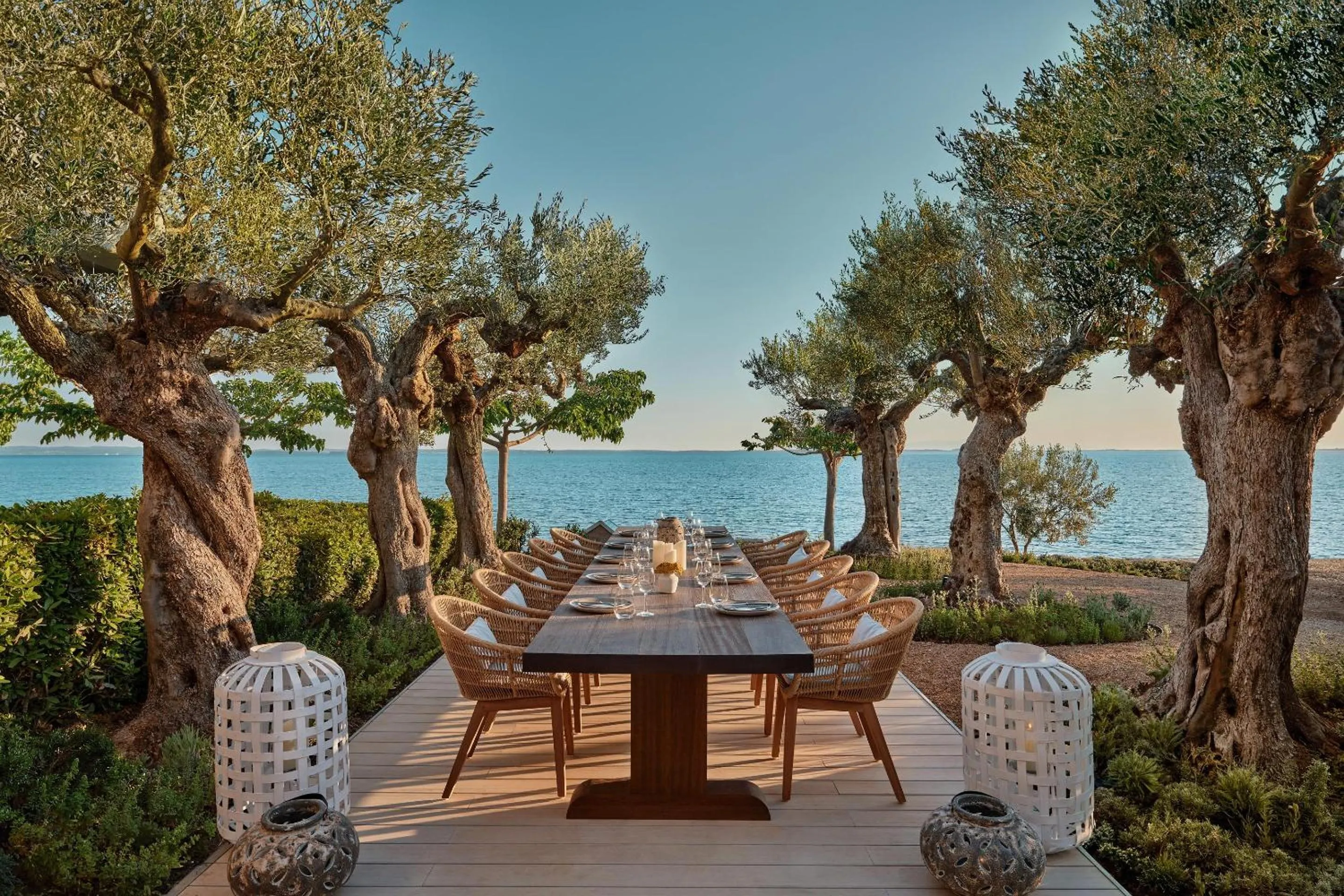 Restaurant/places to eat in Ikos Olivia