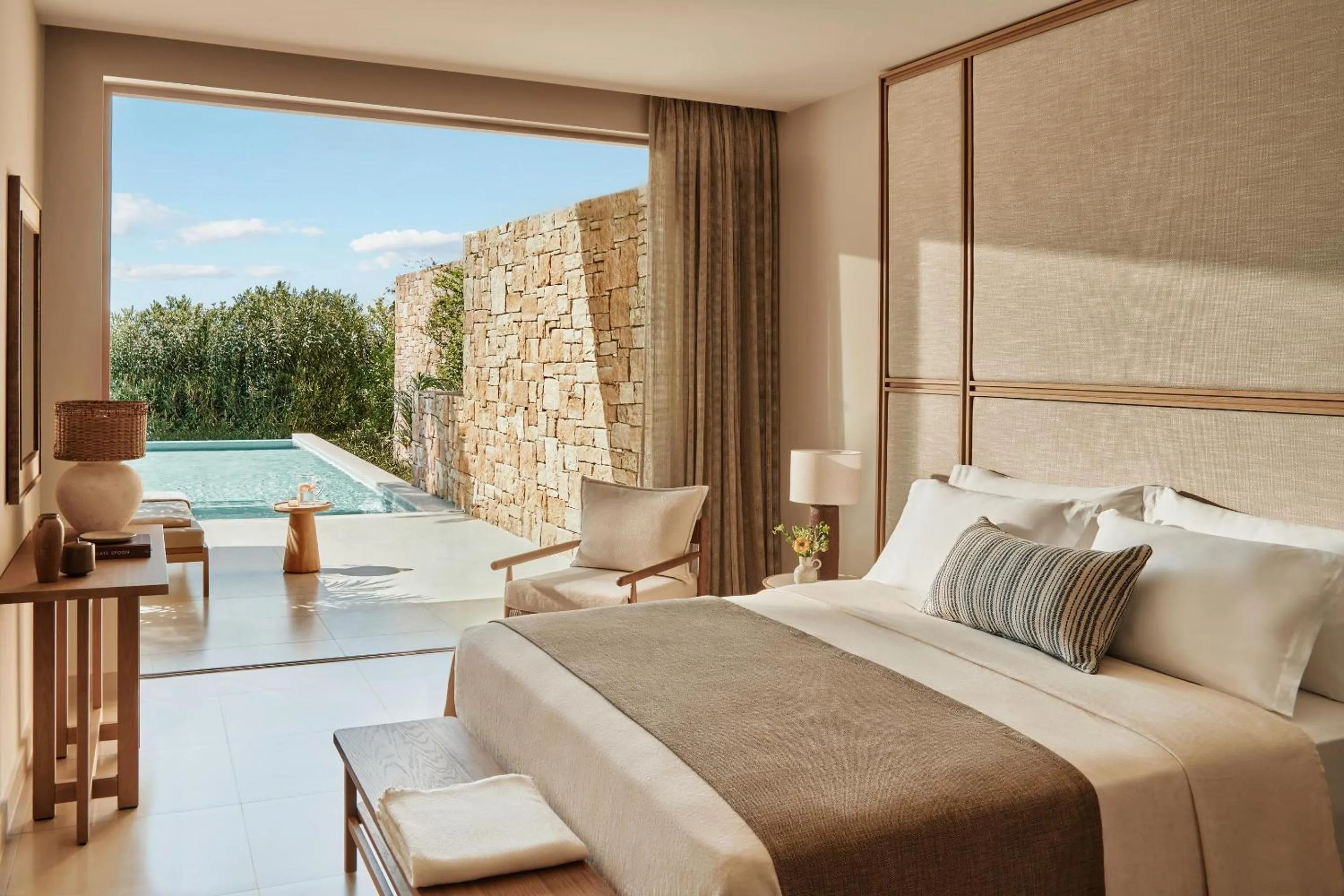 Photo of the whole room, Bed in Ikos Olivia