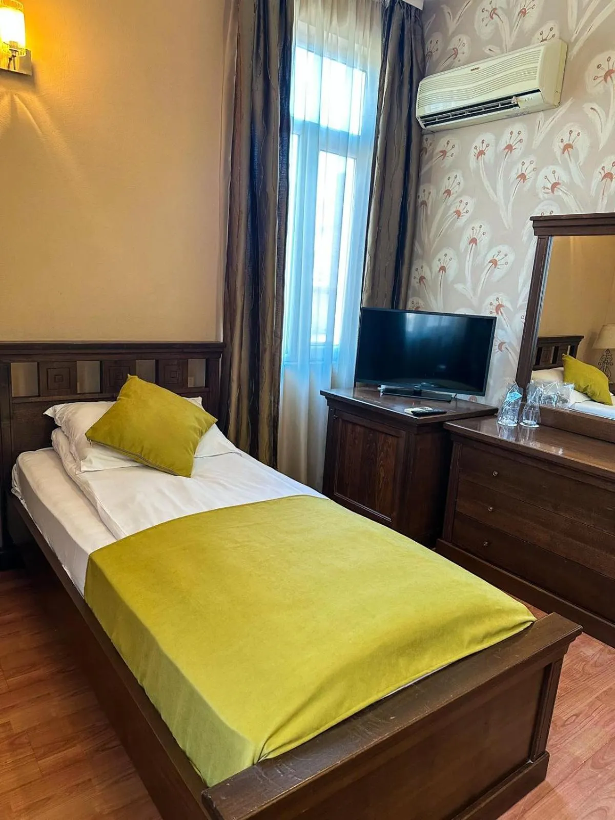 Twin Room in Vidin Hotel