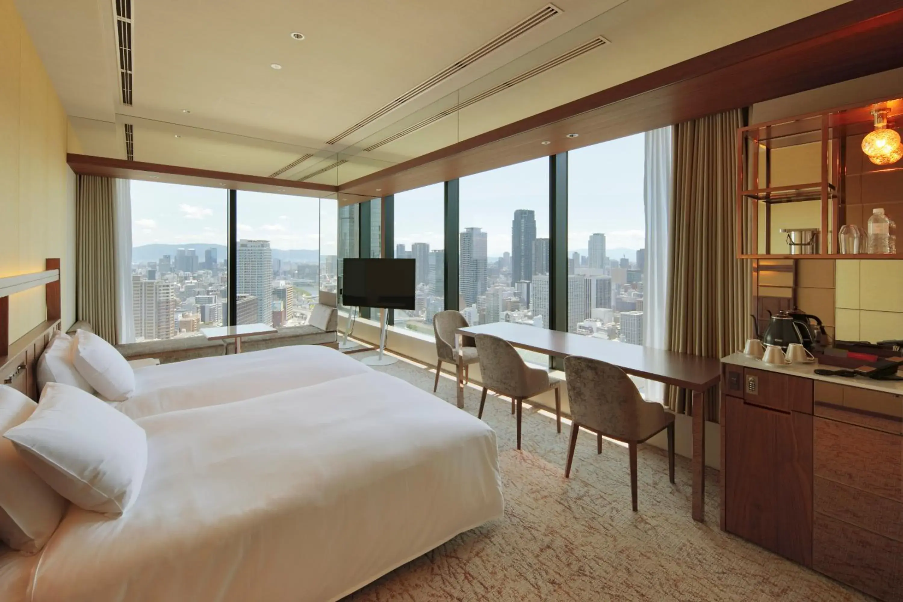 Premium Twin Room - Disability Access - Non-Smoking in Candeo Hotels Osaka The Tower Premium Twin Room - Disability Access - Non-Smoking in Candeo Hotels Osaka The Tower