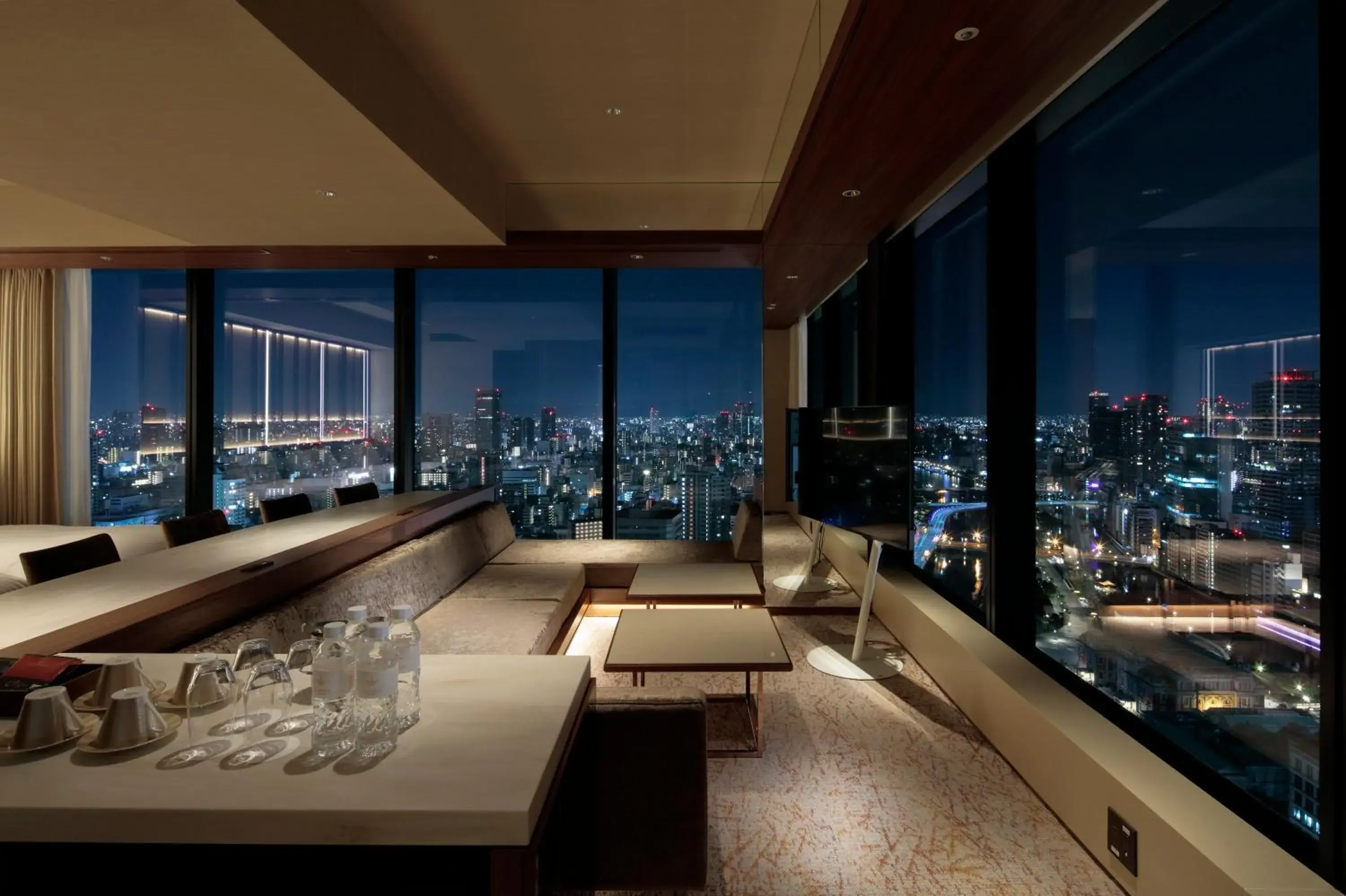 Candeo Suite with Sofa Bed and Open-Air Bath in Candeo Hotels Osaka The Tower Candeo Suite with Sofa Bed and Open-Air Bath in Candeo Hotels Osaka The Tower