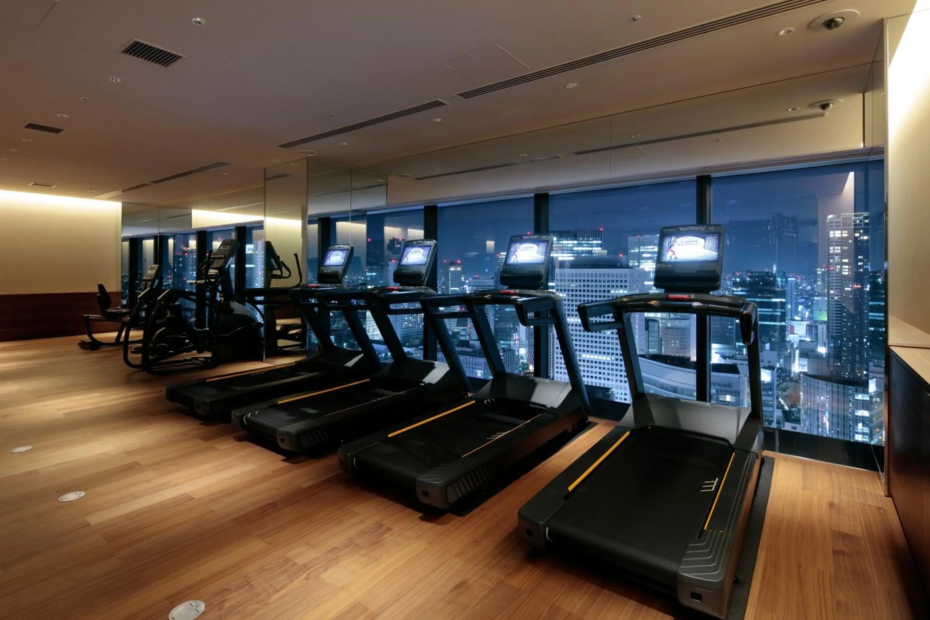 Fitness centre/facilities in Candeo Hotels Osaka The Tower
