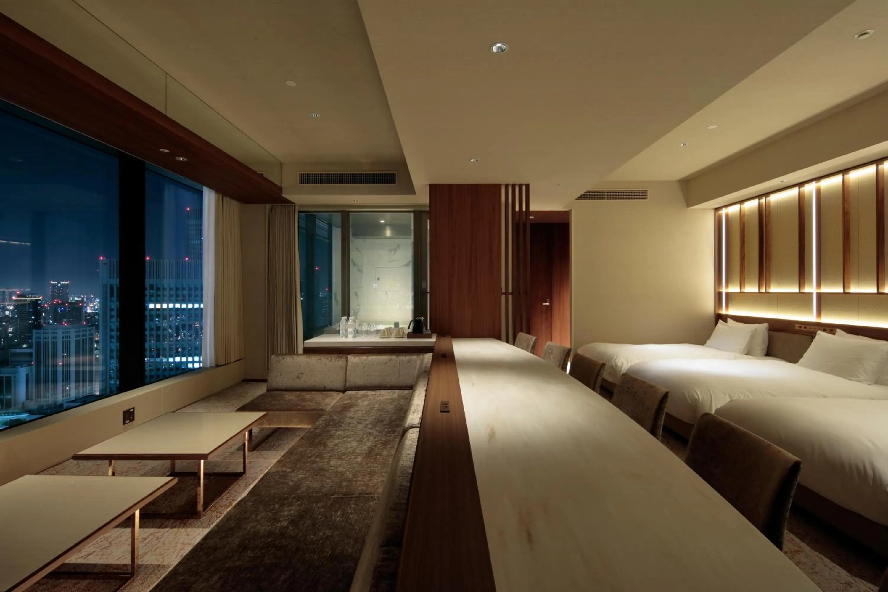 Photo of the whole room, Bed in Candeo Hotels Osaka The Tower