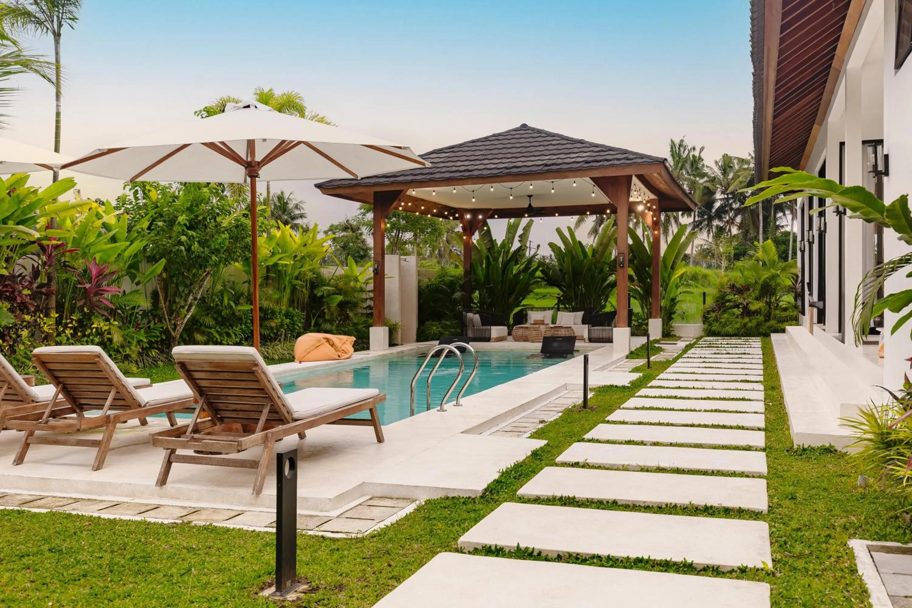 Swimming pool in Marbella Villa