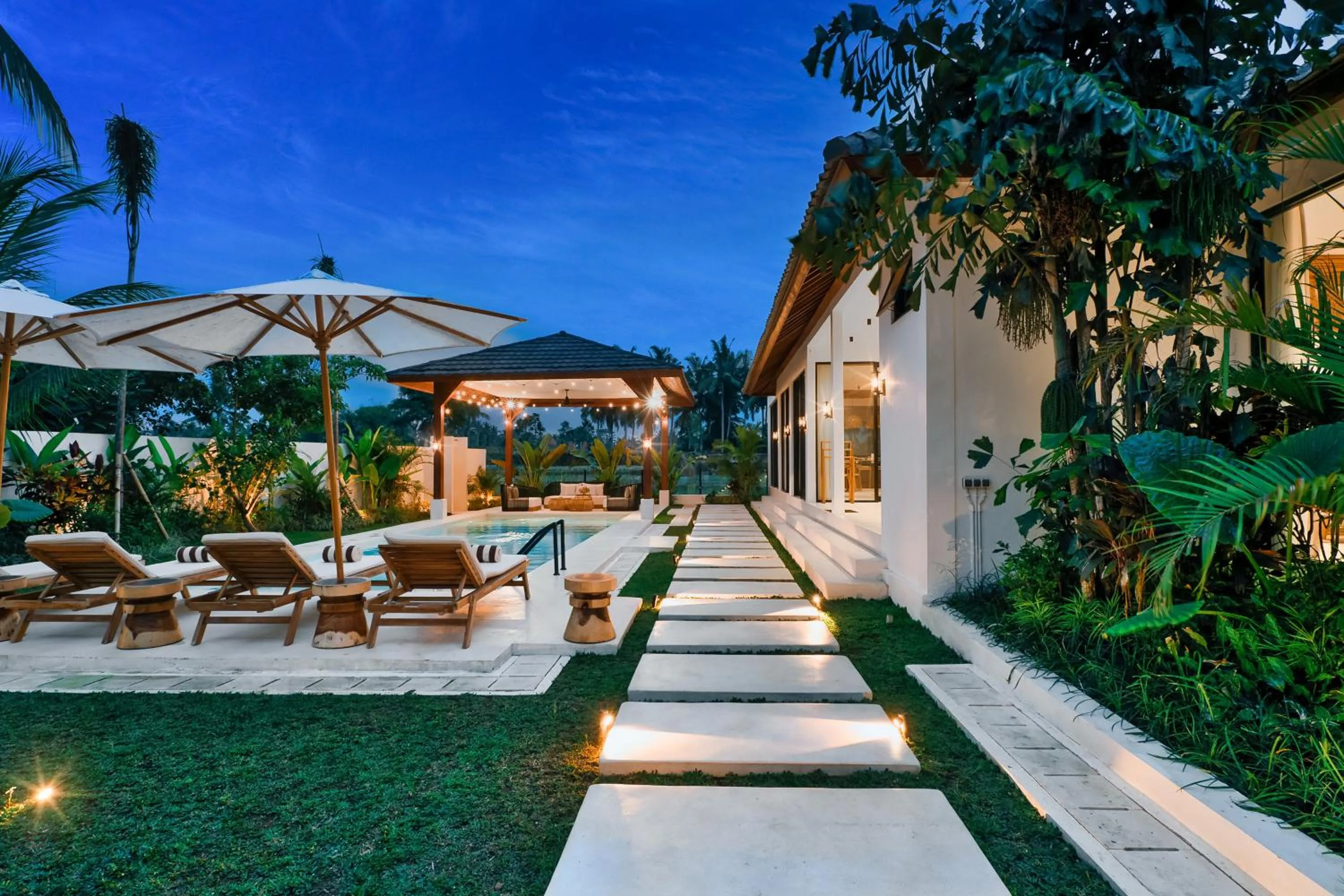 Property building in Marbella Villa