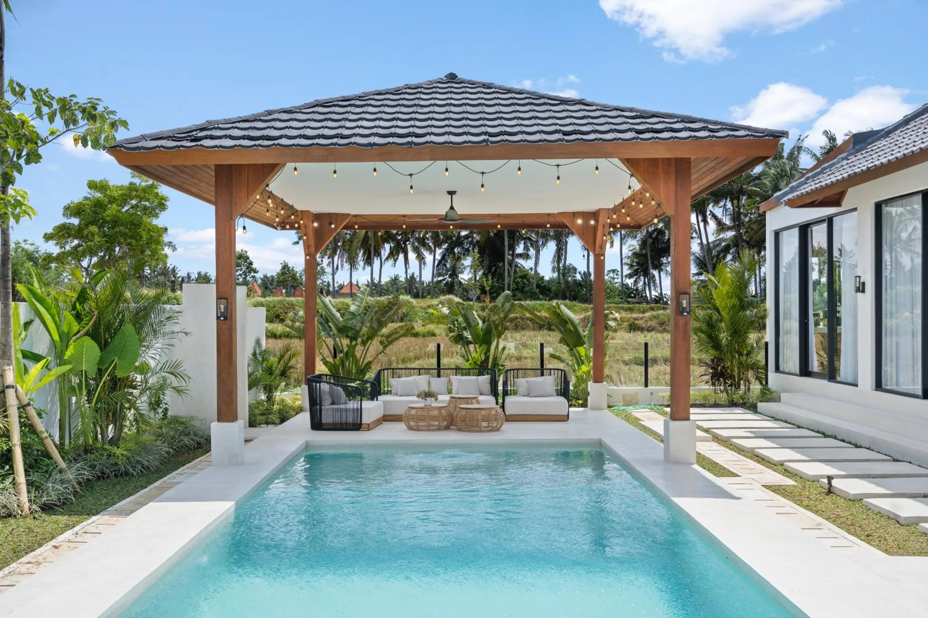 Property building in Marbella Villa