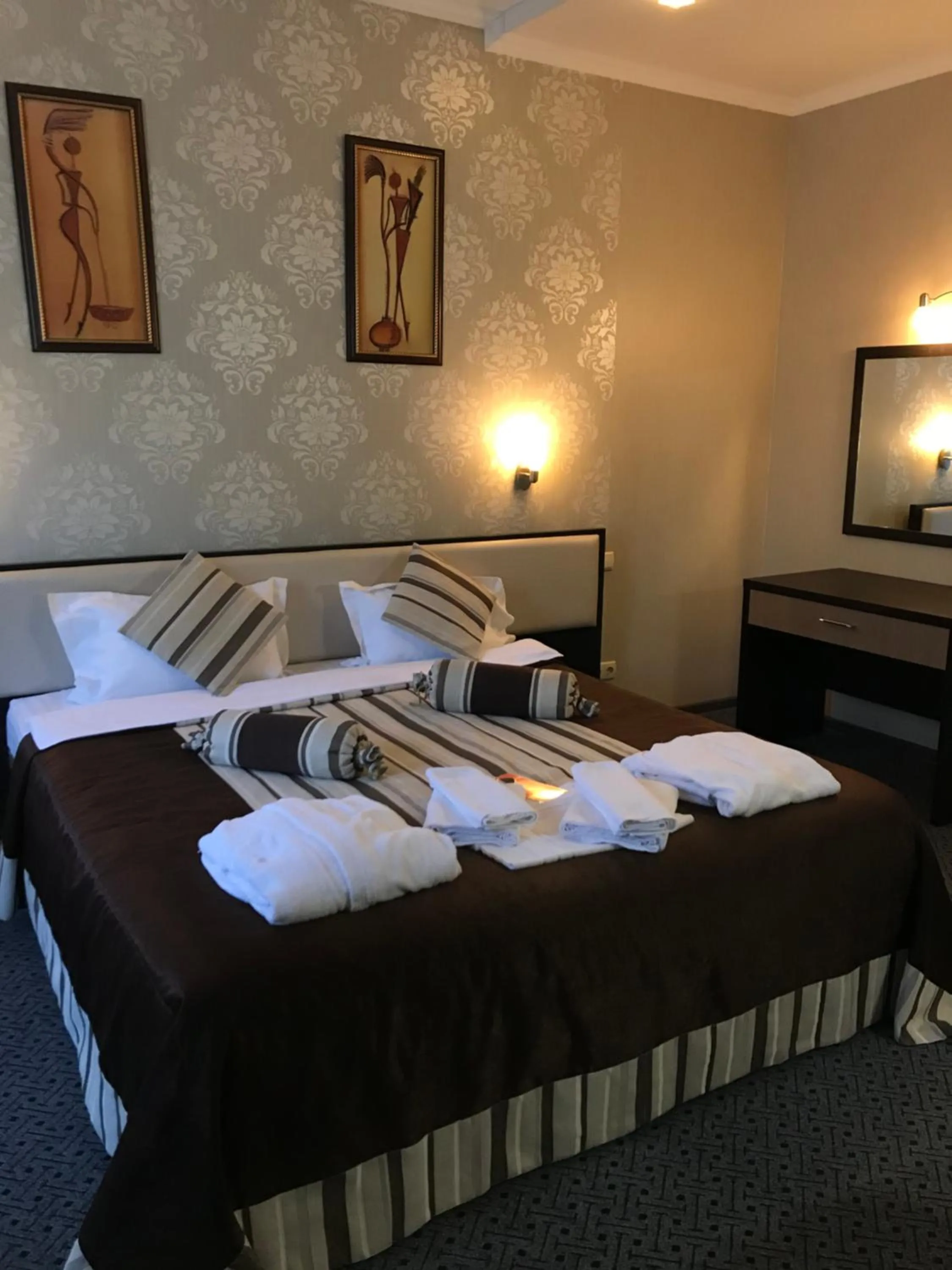Bed in Hotel Aragvi