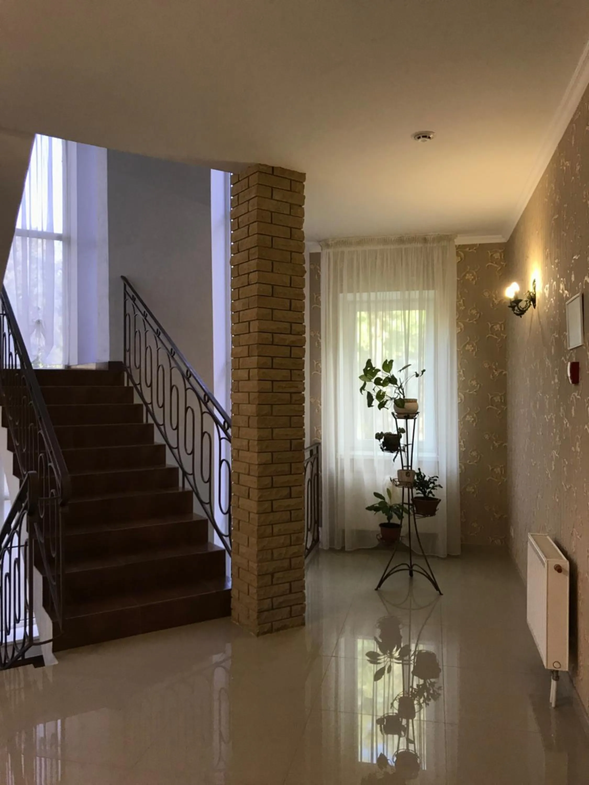 Area and facilities in Hotel Aragvi