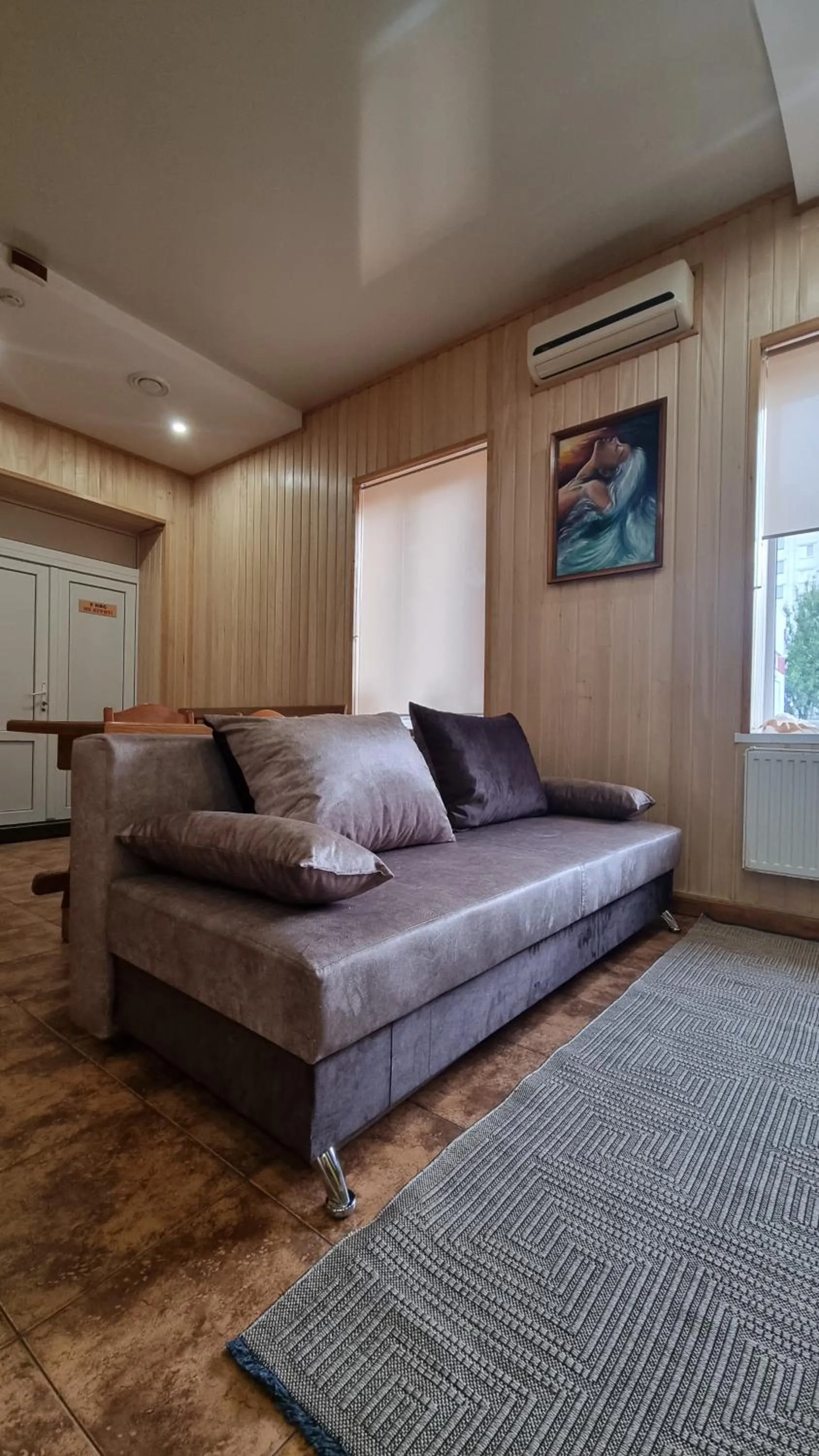 Bed in Hotel Aragvi