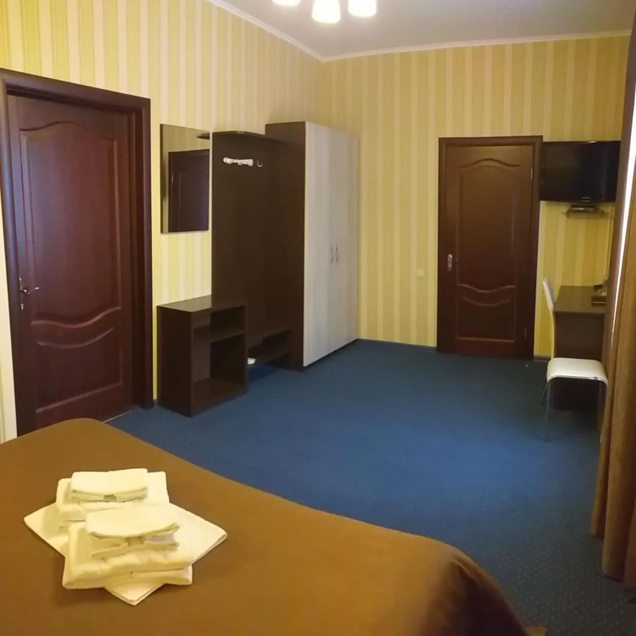Bed in Hotel Aragvi