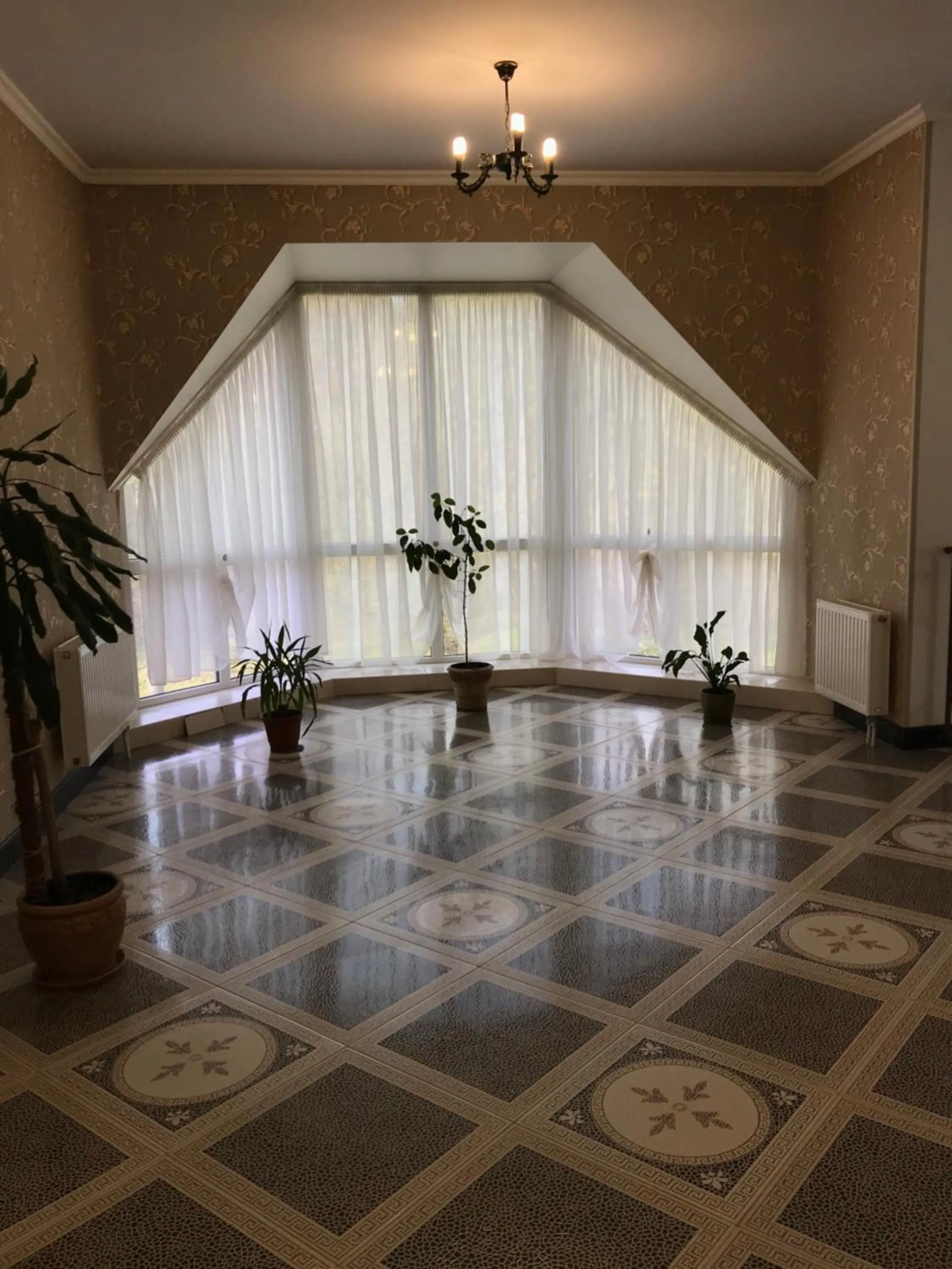 Floor plan in Hotel Aragvi