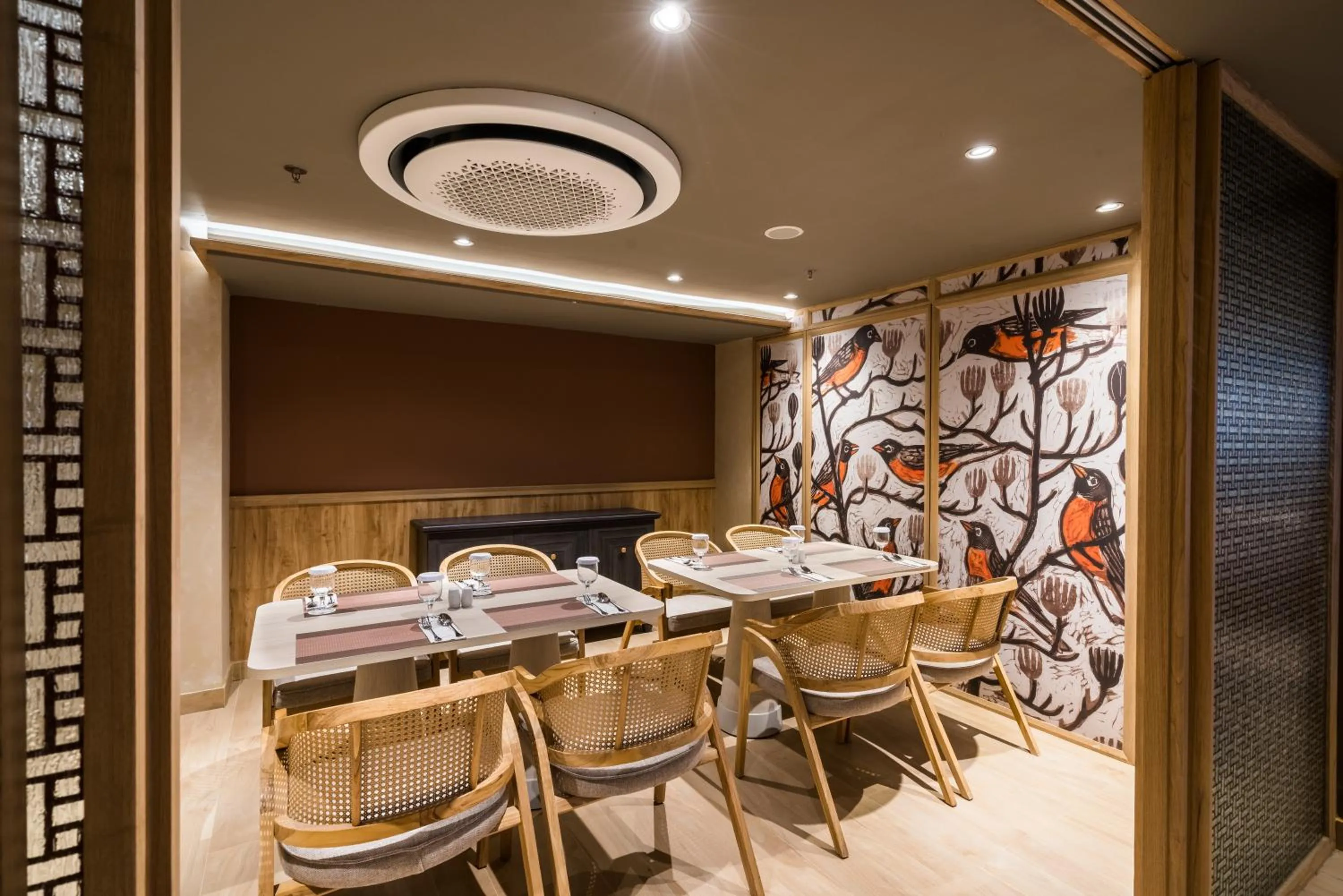 Dining area in Aston Bintaro Hotel & Conference Center