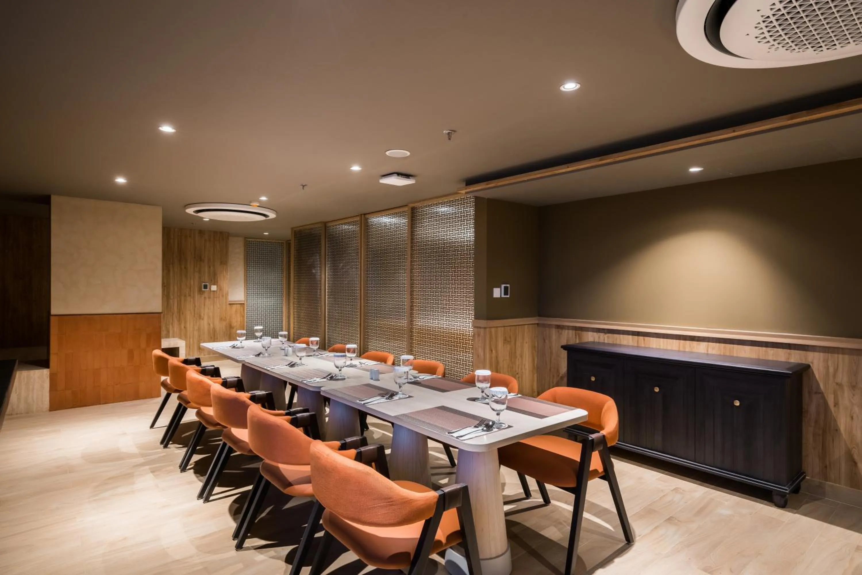 Dining area in Aston Bintaro Hotel & Conference Center