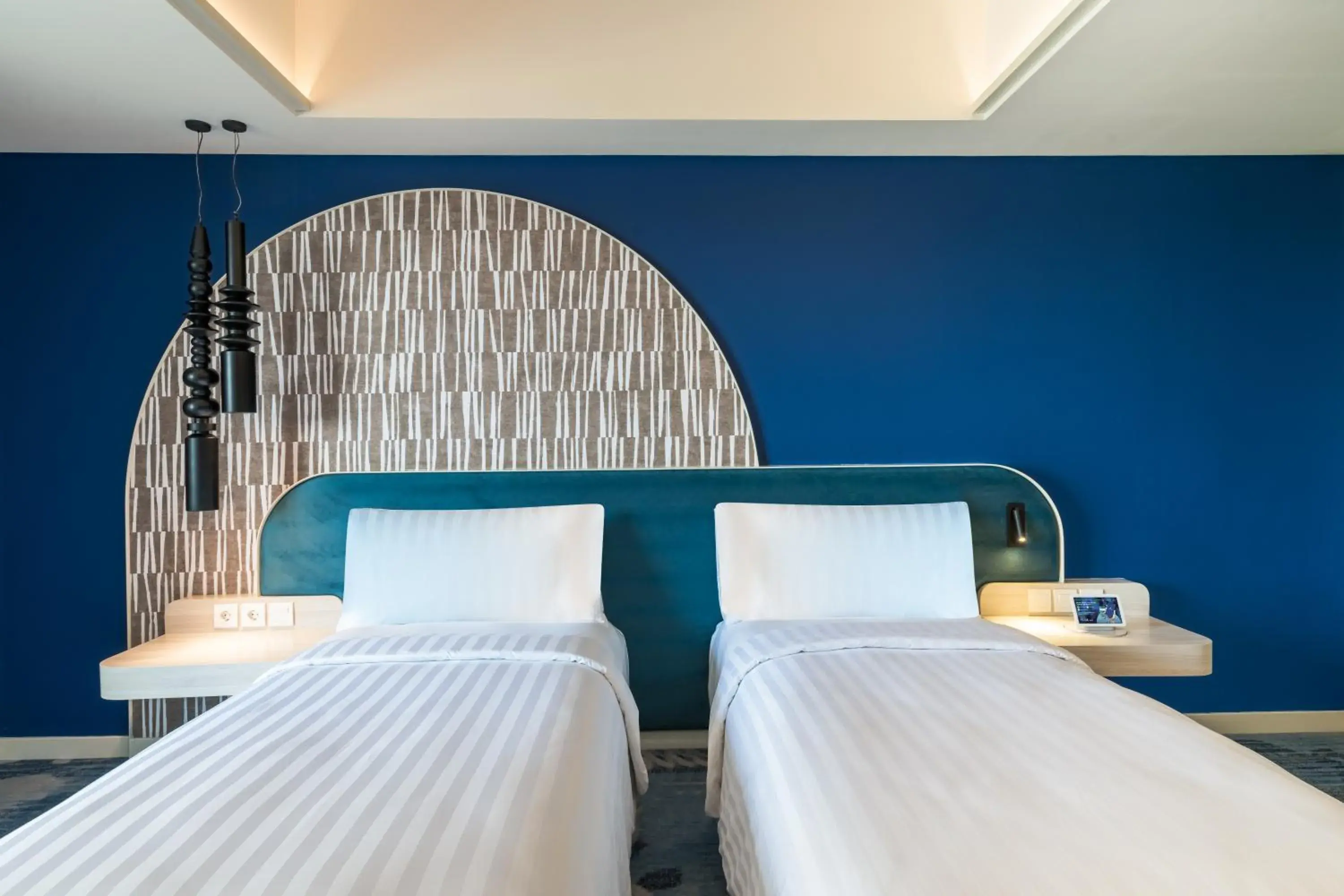 Superior Double or Twin Room in Aston Bintaro Hotel & Conference Center Superior Double or Twin Room in Aston Bintaro Hotel & Conference Center