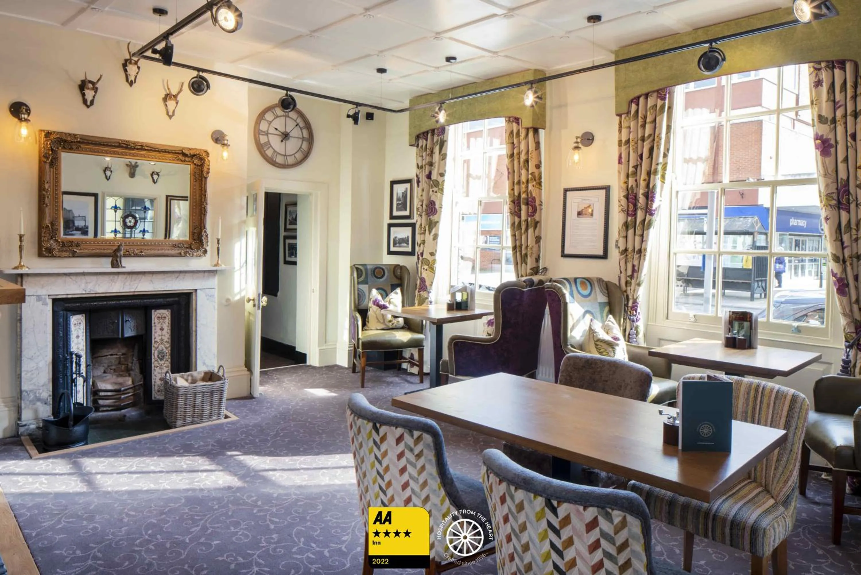 Lounge or bar in The Tudor House Hotel, Tewkesbury, Gloucestershire - The Coaching Inn Group