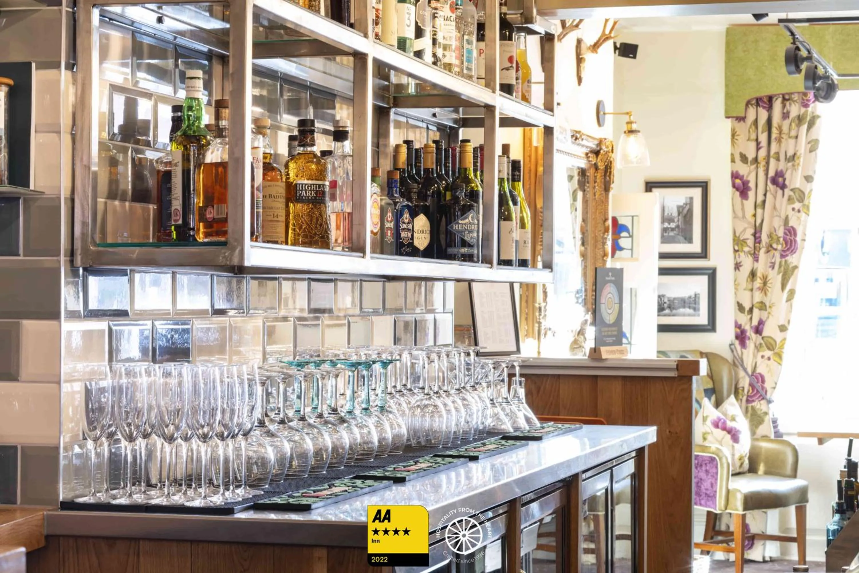 Lounge or bar in The Tudor House Hotel, Tewkesbury, Gloucestershire - The Coaching Inn Group