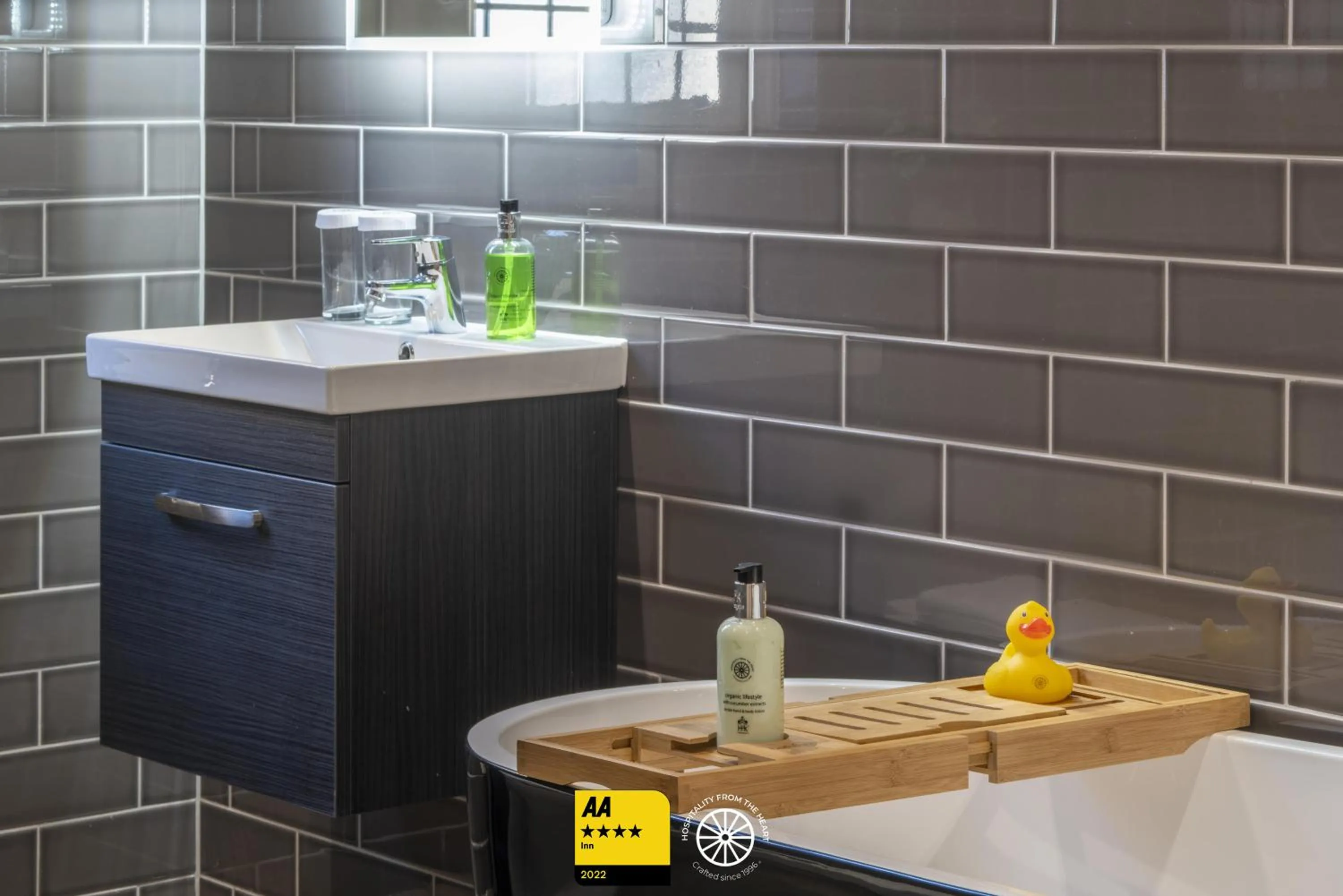 Bathroom in The Tudor House Hotel, Tewkesbury, Gloucestershire - The Coaching Inn Group