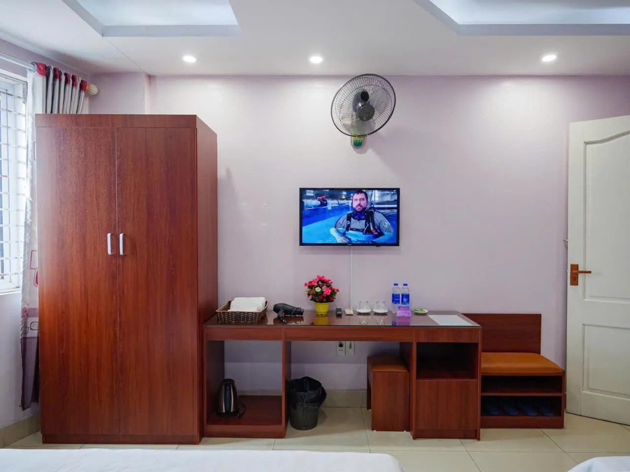 TV and multimedia in New An Phú Hotel