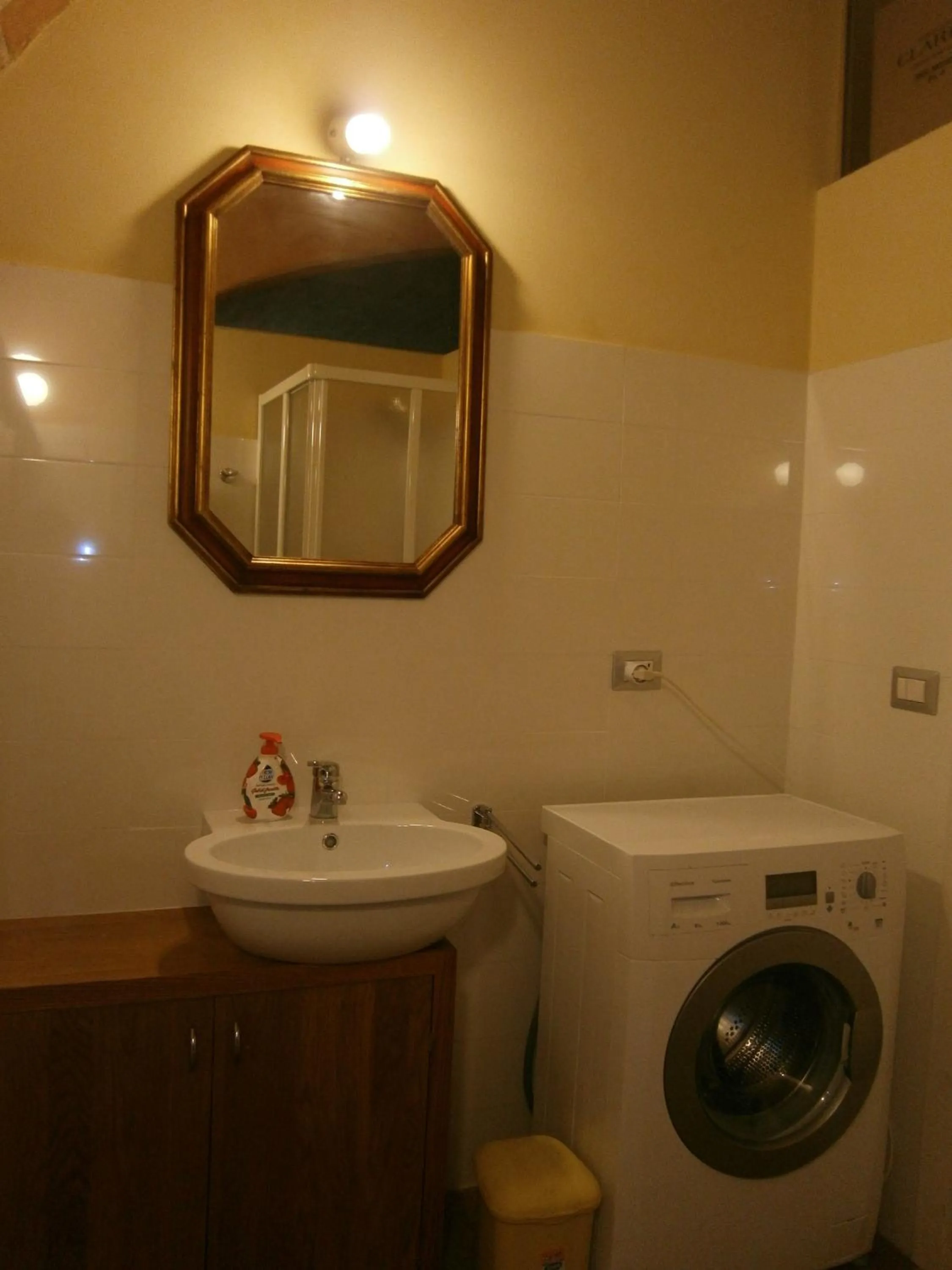 Bathroom in Lo Sfizio B&B