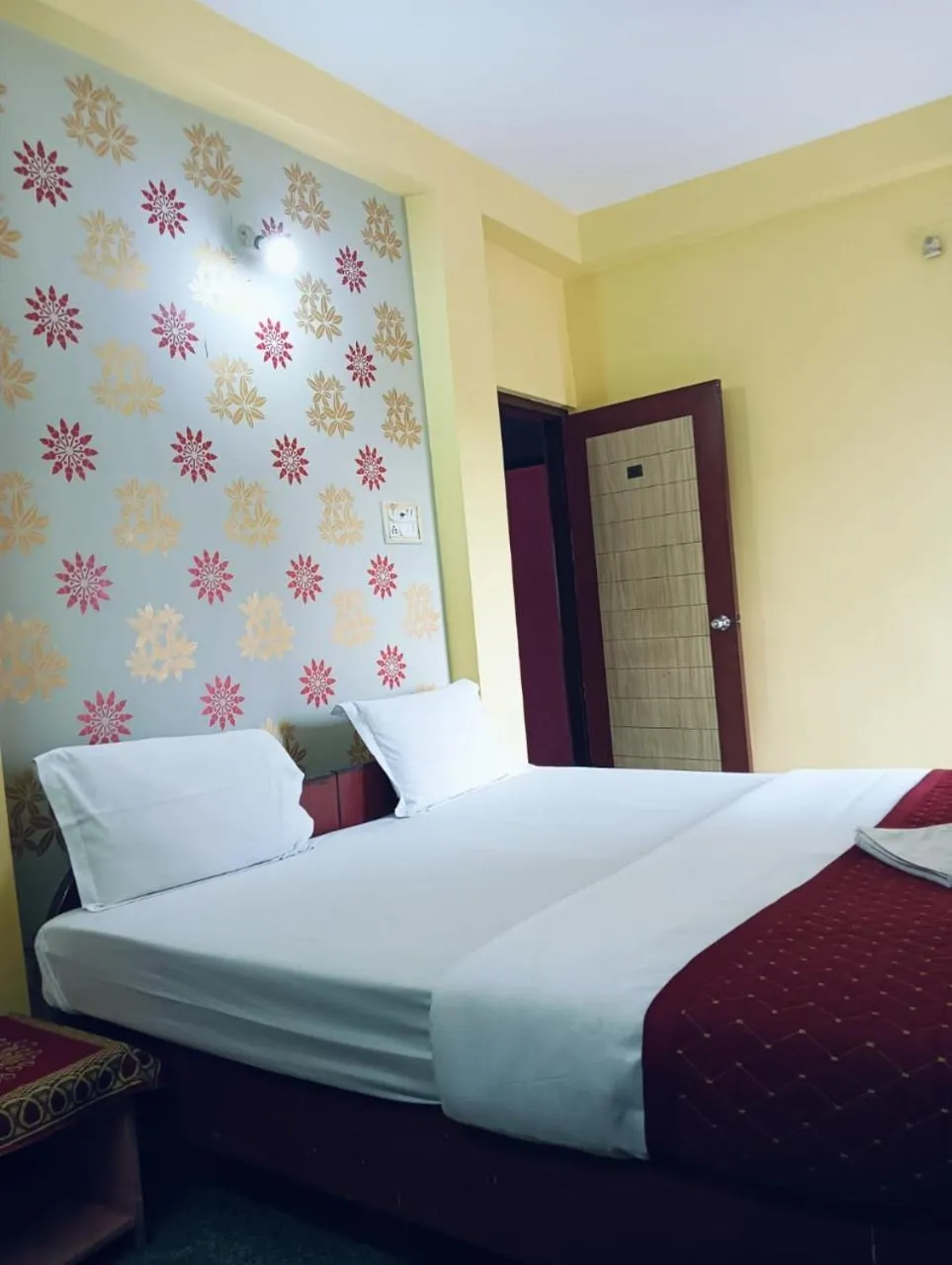 Bedroom, Bed in Hotel Swagat