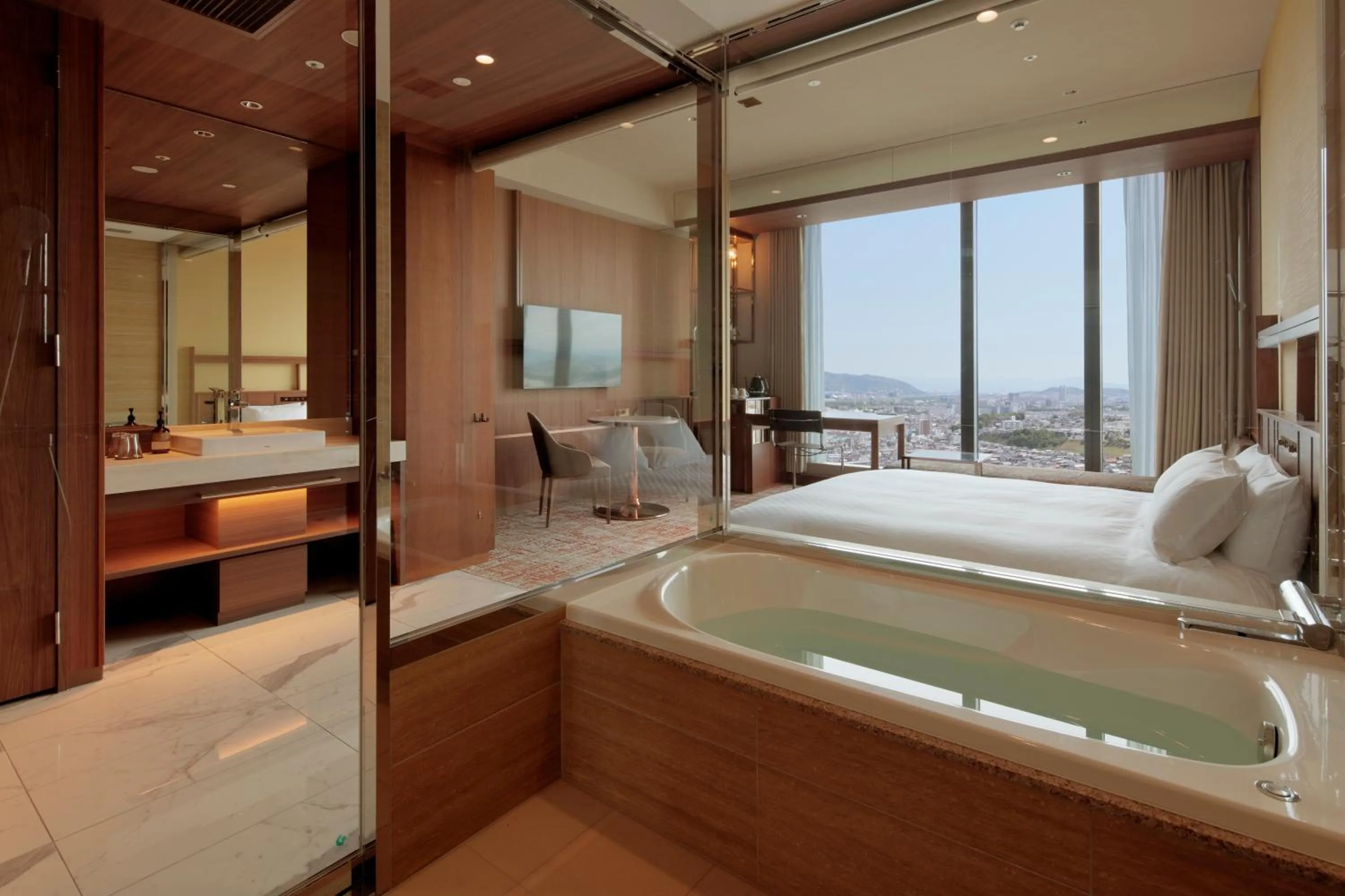 Bed in Candeo Hotels Osaka Hirakata