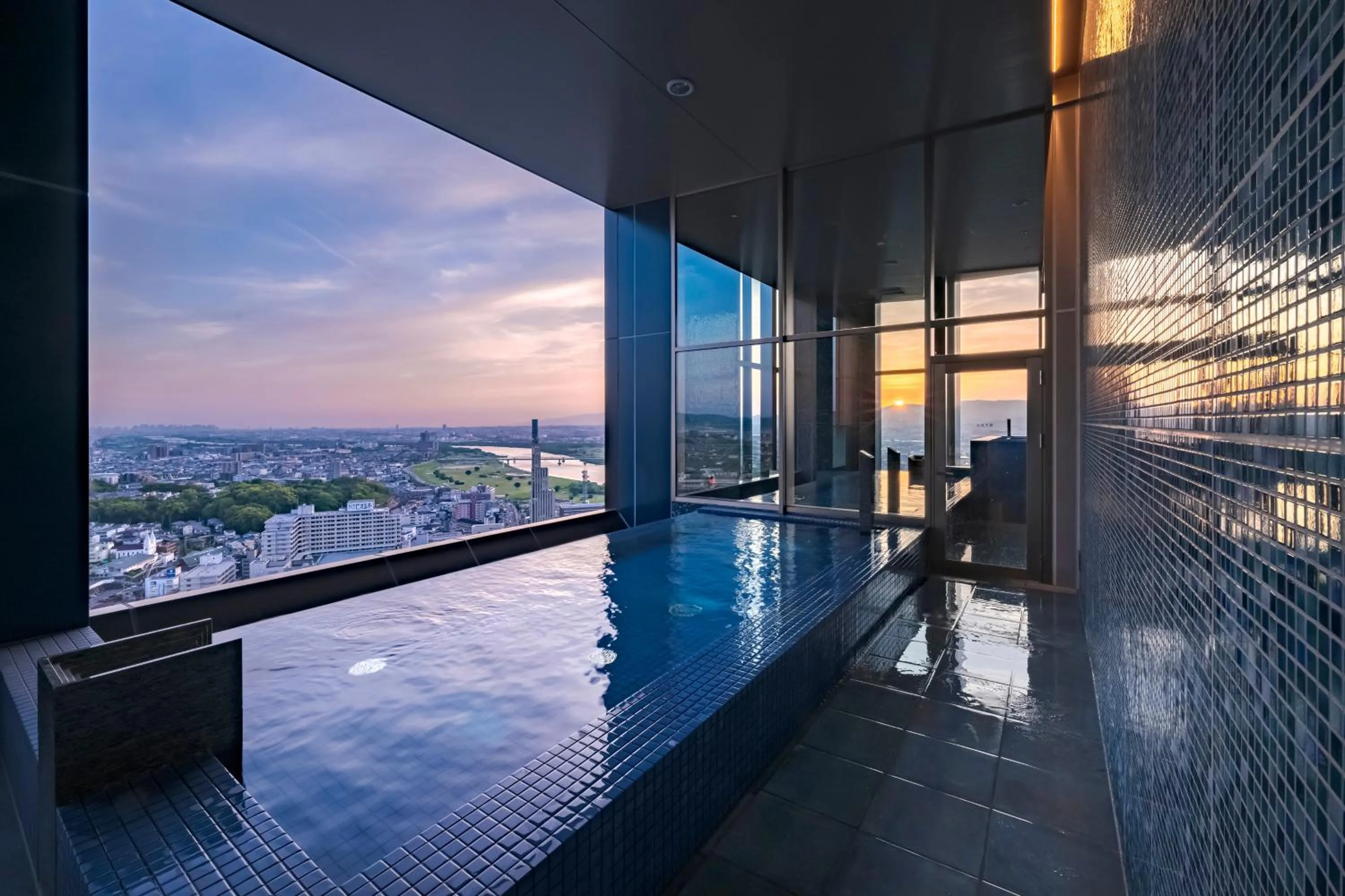 Open Air Bath in Candeo Hotels Osaka Hirakata