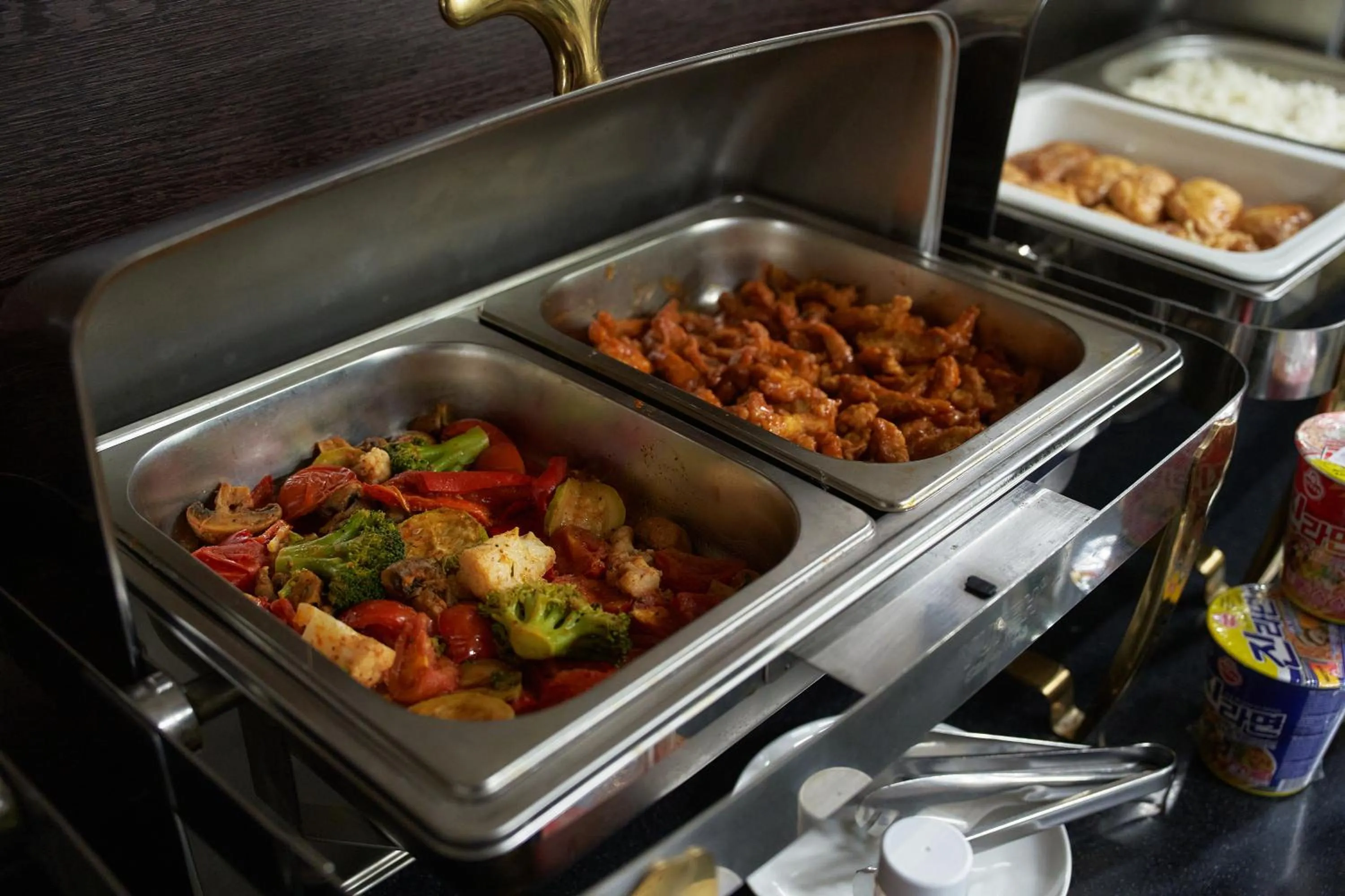 Food and drinks in Ambassador Hotel