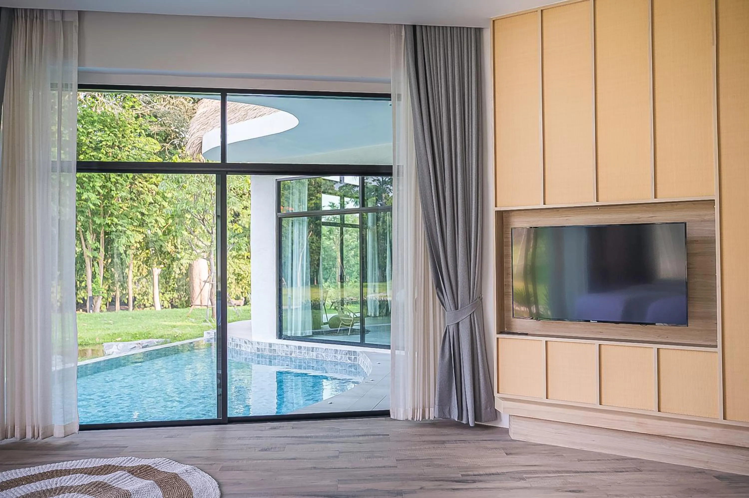 TV and multimedia in Villa De Leaf River Kaeng Krachan