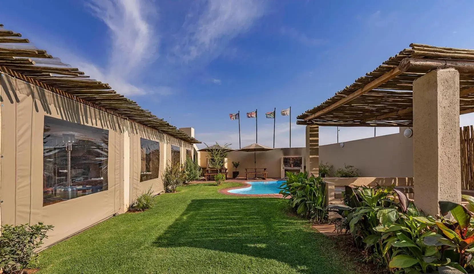 Property building in Kathu Inn Property building in Kathu Inn