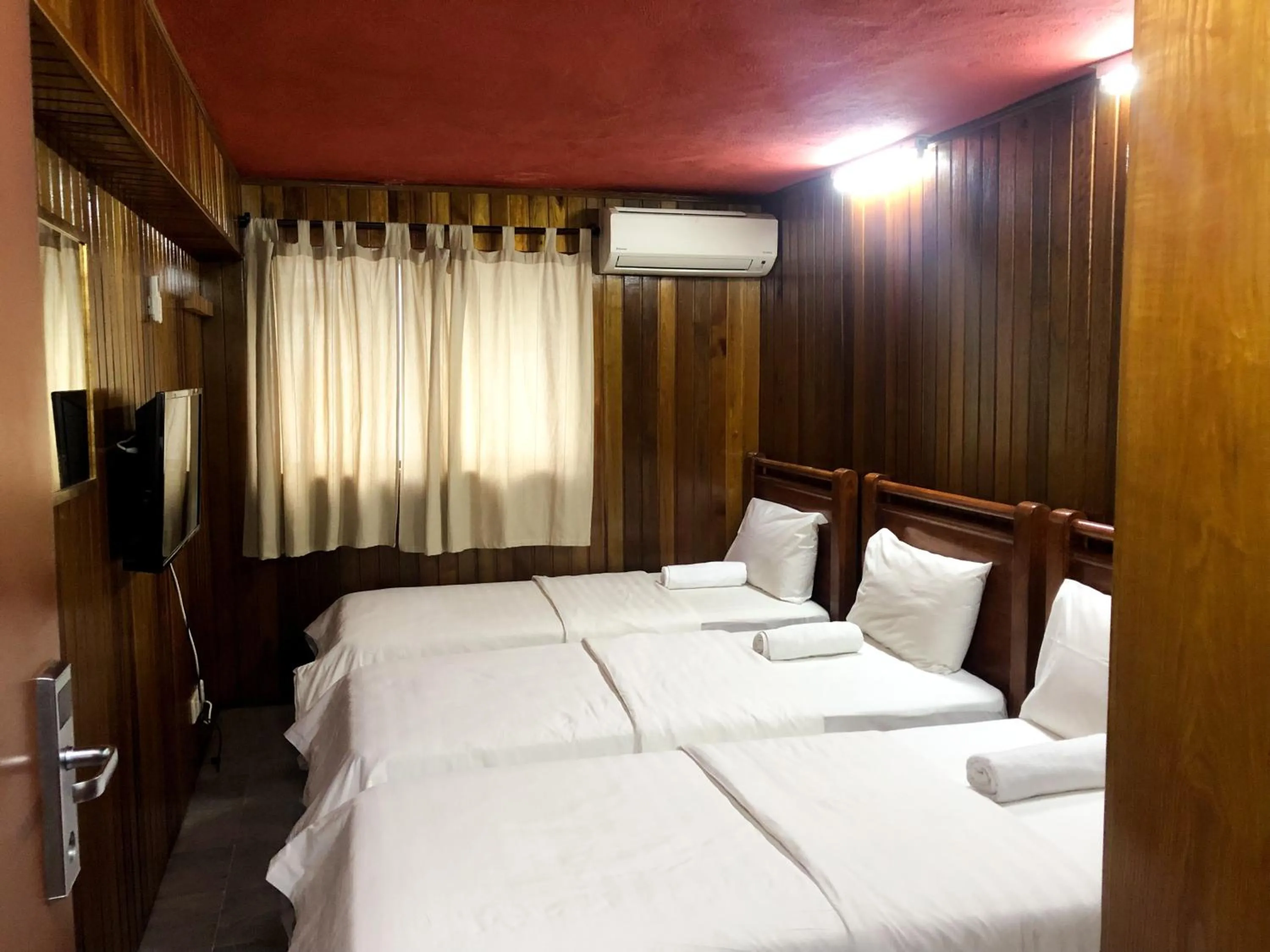 Bedroom, Bed in Hotel O I.villa Inn