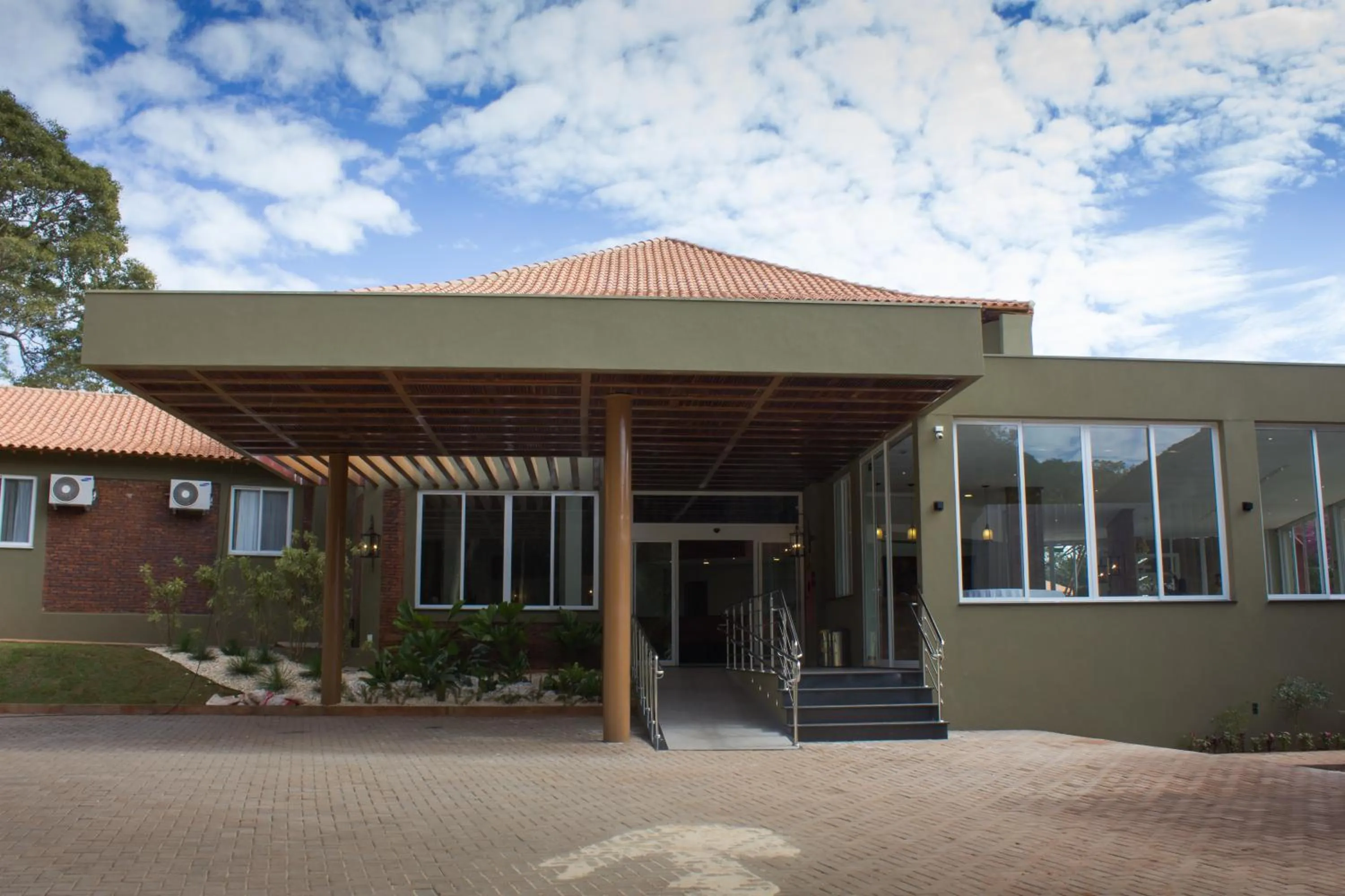 Facade/entrance in Hotel Pousada do Bosque