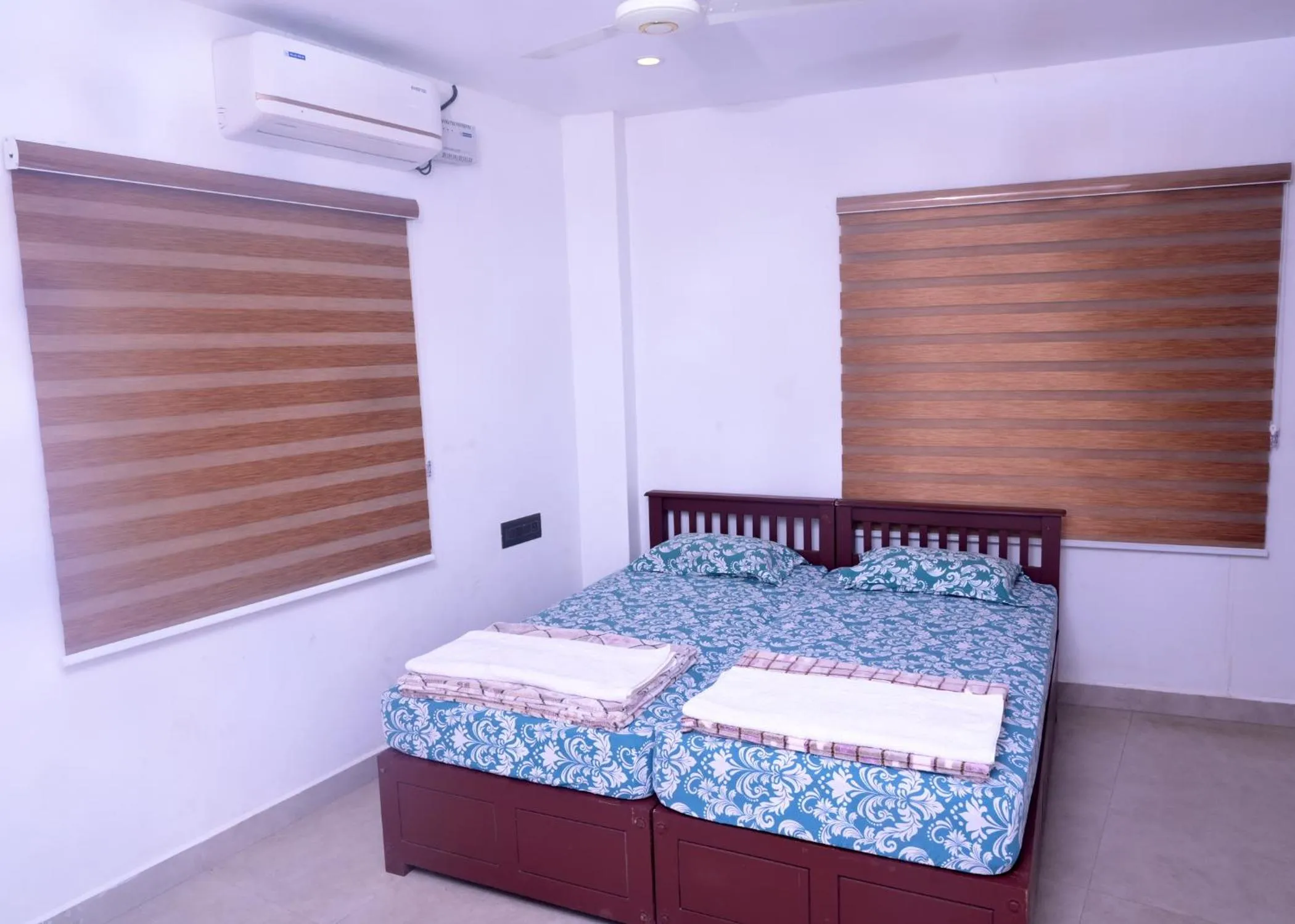 Bedroom, Bed in Chittinappilly Cottage