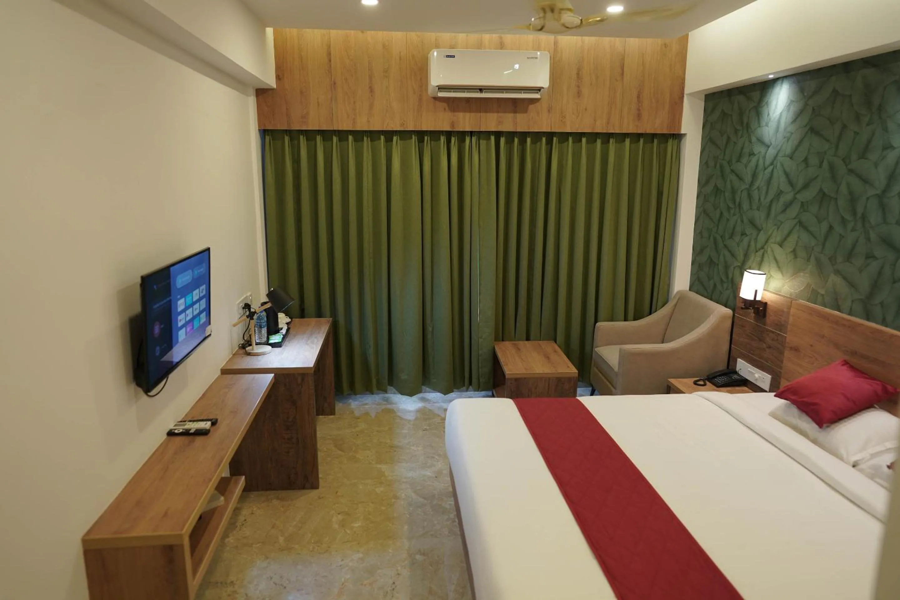 Bedroom, Bed in HOTEL VKJ INN Aluva