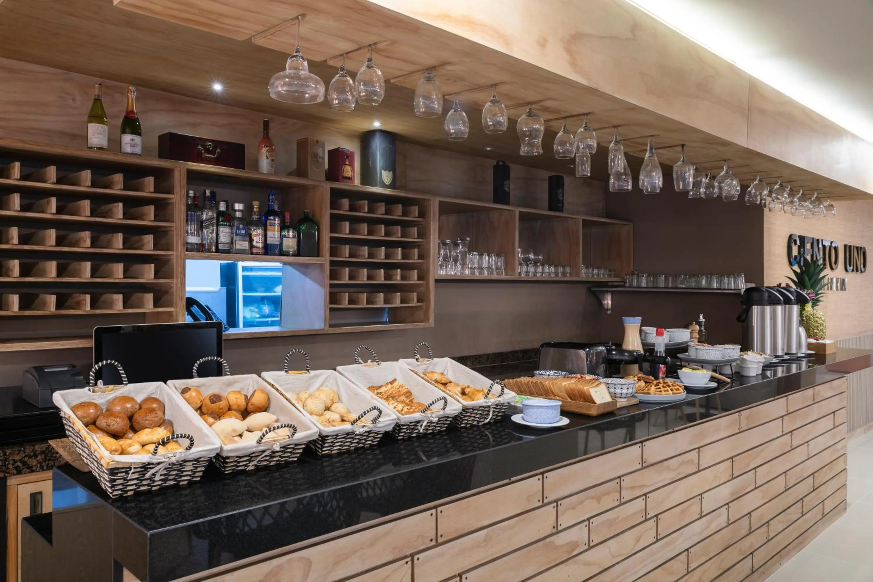 Restaurant/places to eat in Hotel MS Ciudad Jardin