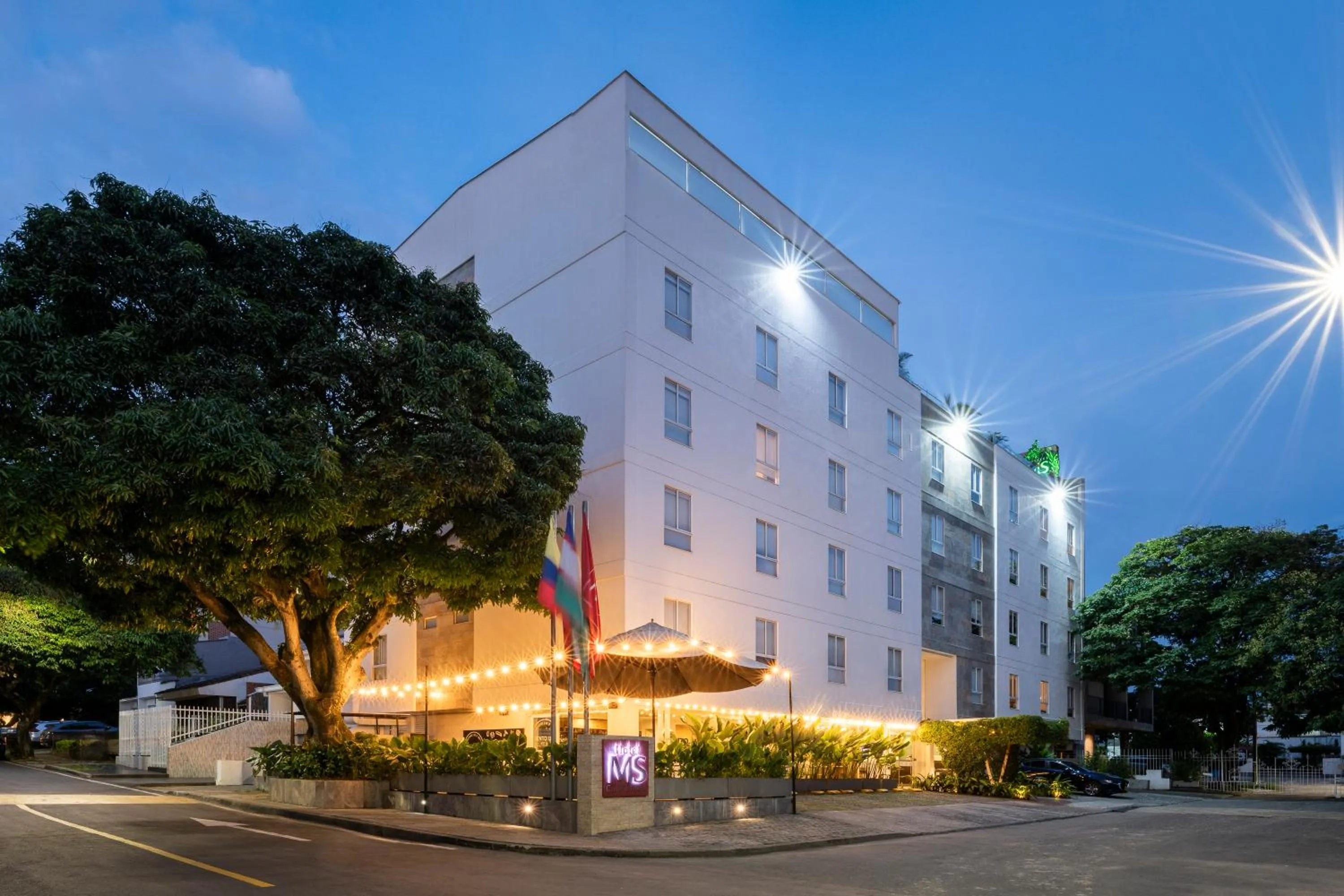 Property building in Hotel MS Ciudad Jardin