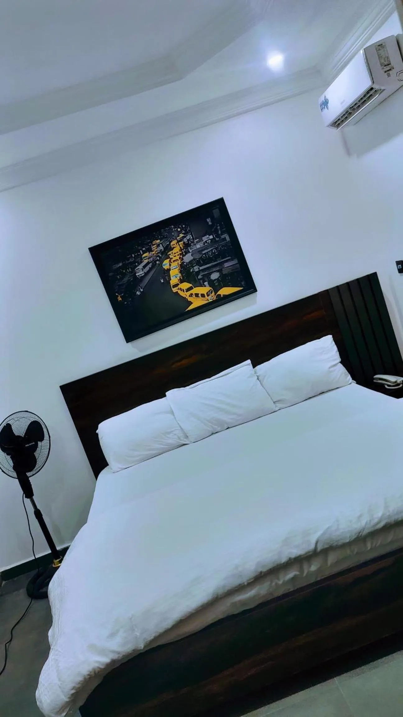 Bed in Skenyo Hotel & Apartments