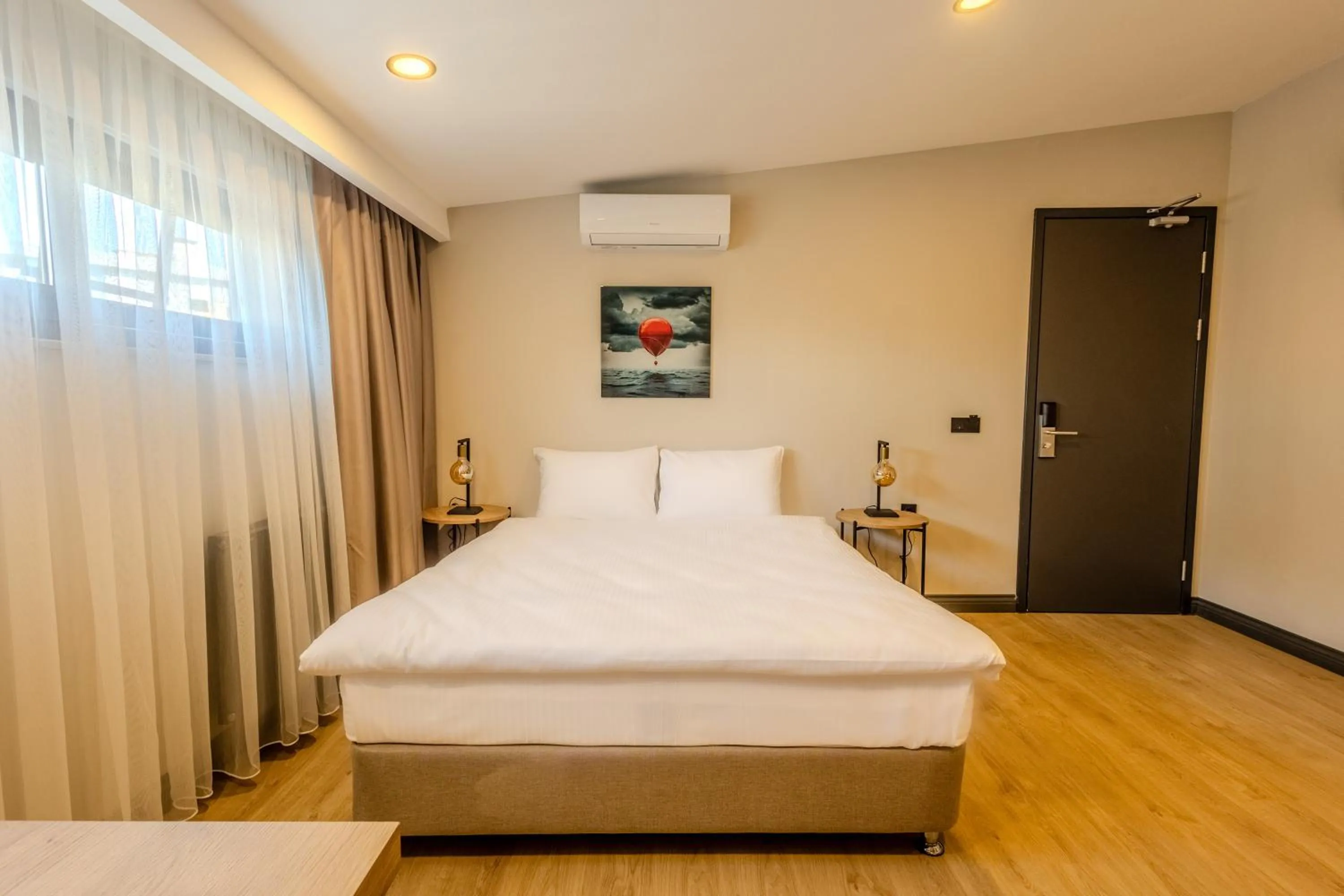 Bed in LELİKO SUITES