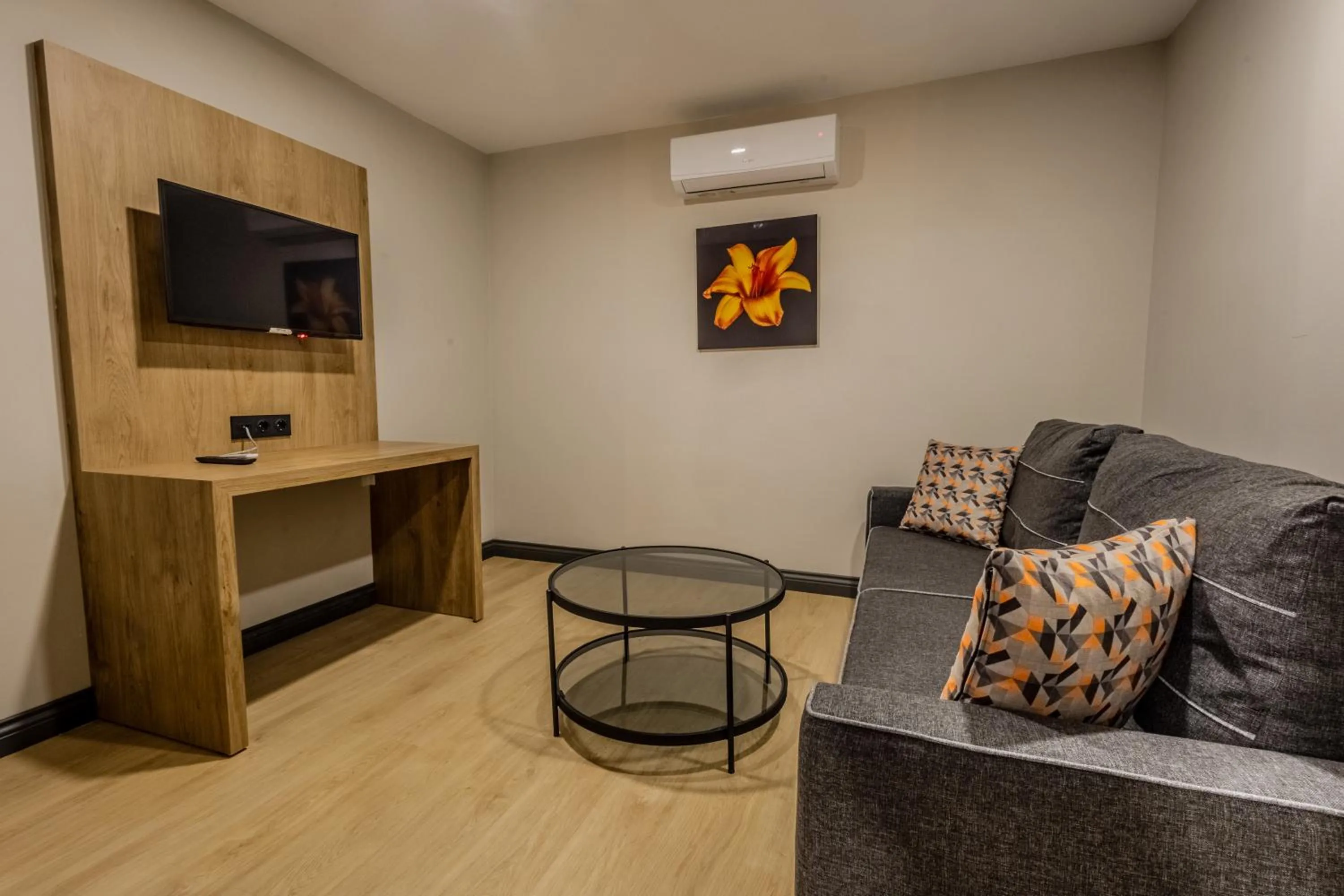 Living room in LELİKO SUITES