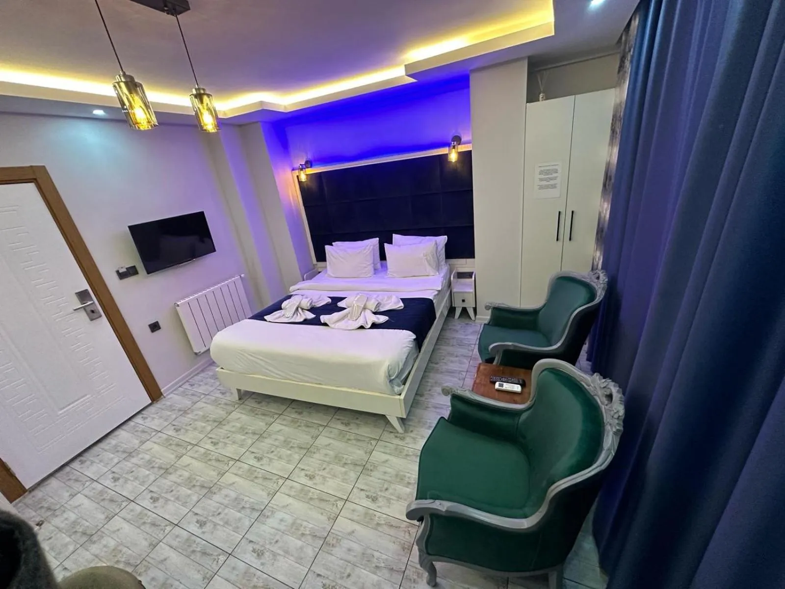 Bed in GALATAGREENAPPLEHOTEL