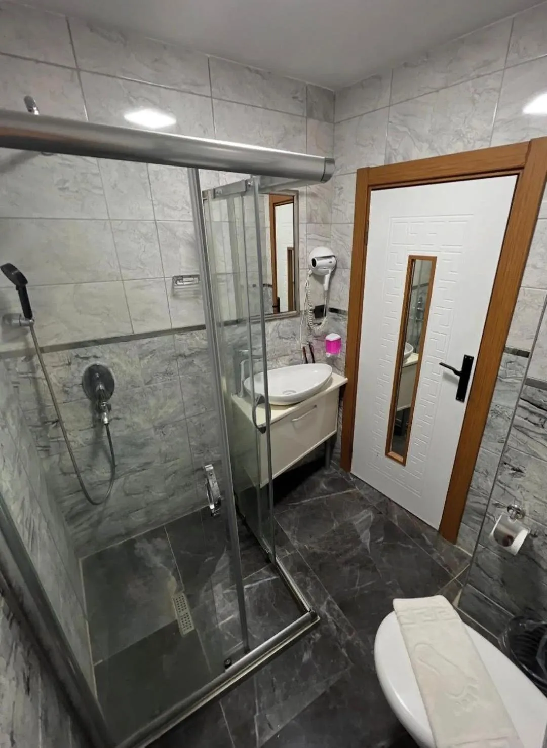 Bathroom in GALATAGREENAPPLEHOTEL