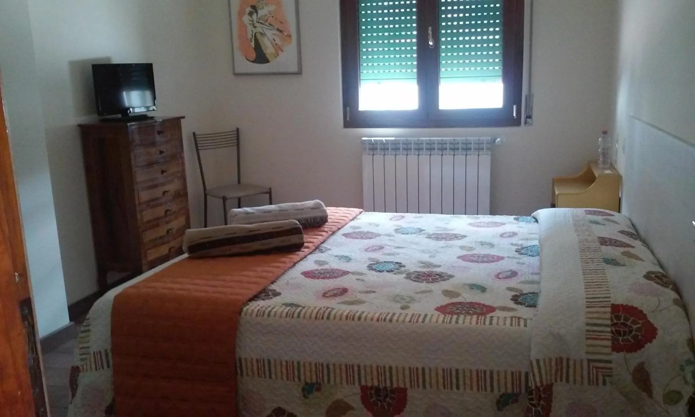 Property building, Bed in Cadorna Chalet