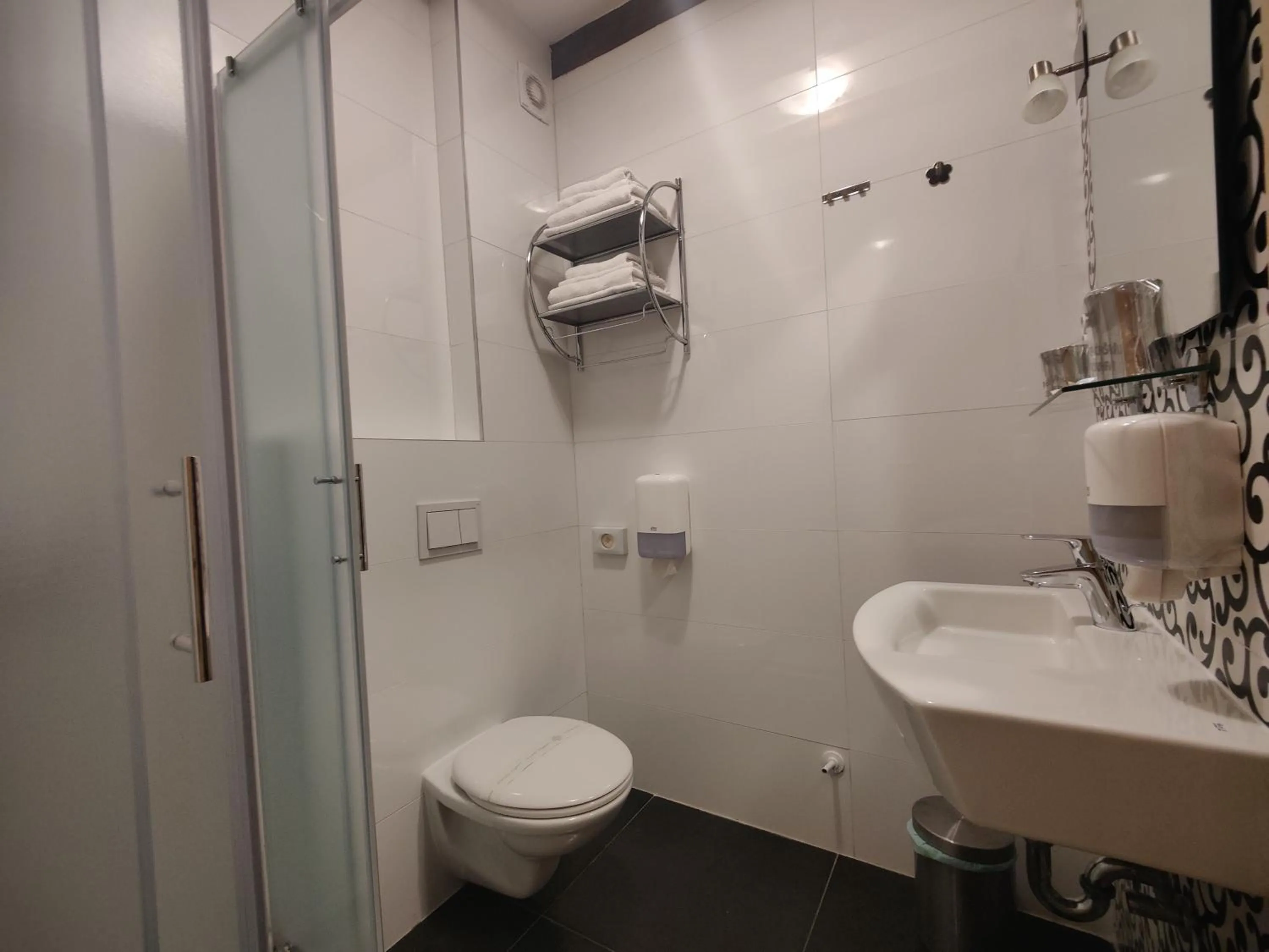 Shower in Boutique Castello Gulich