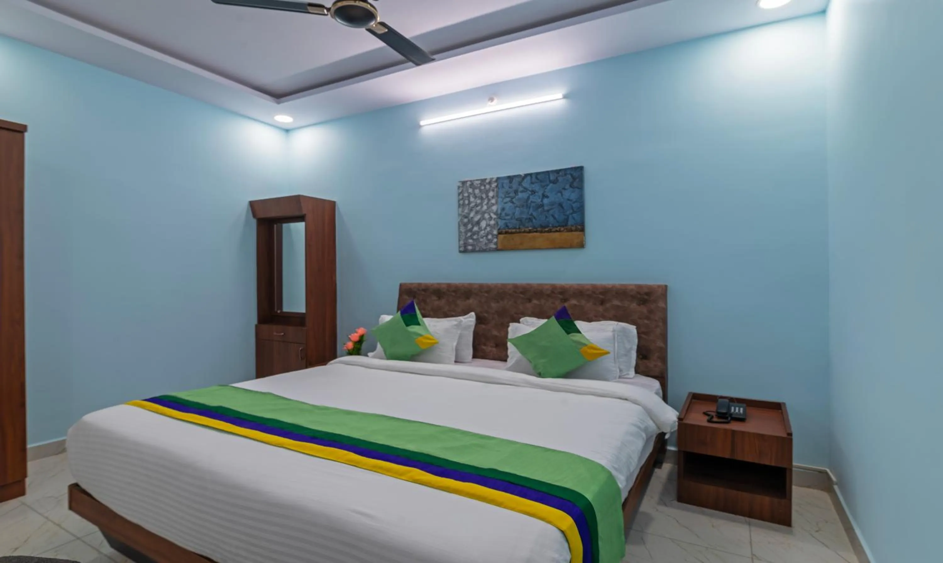 Bedroom, Bed in Itsy Hotels Kurinji Stay Inn