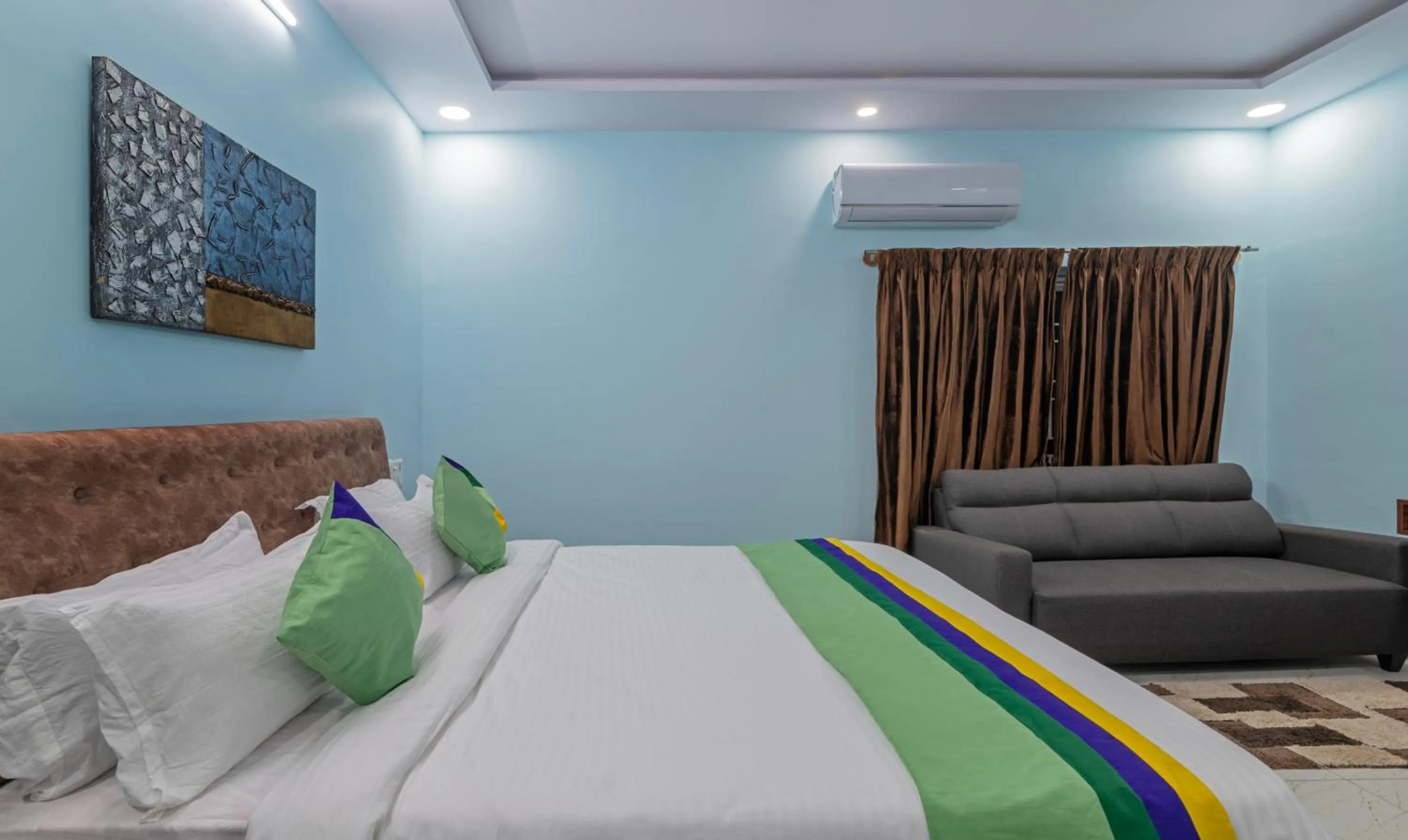 Bedroom, Bed in Itsy Hotels Kurinji Stay Inn