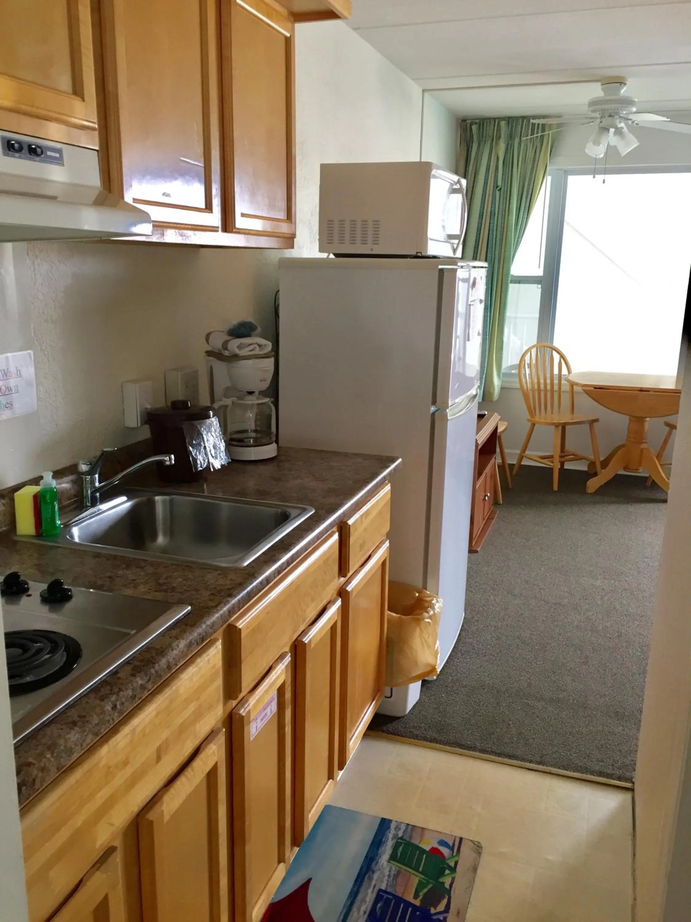 Kitchen or kitchenette in Lollipop Motel