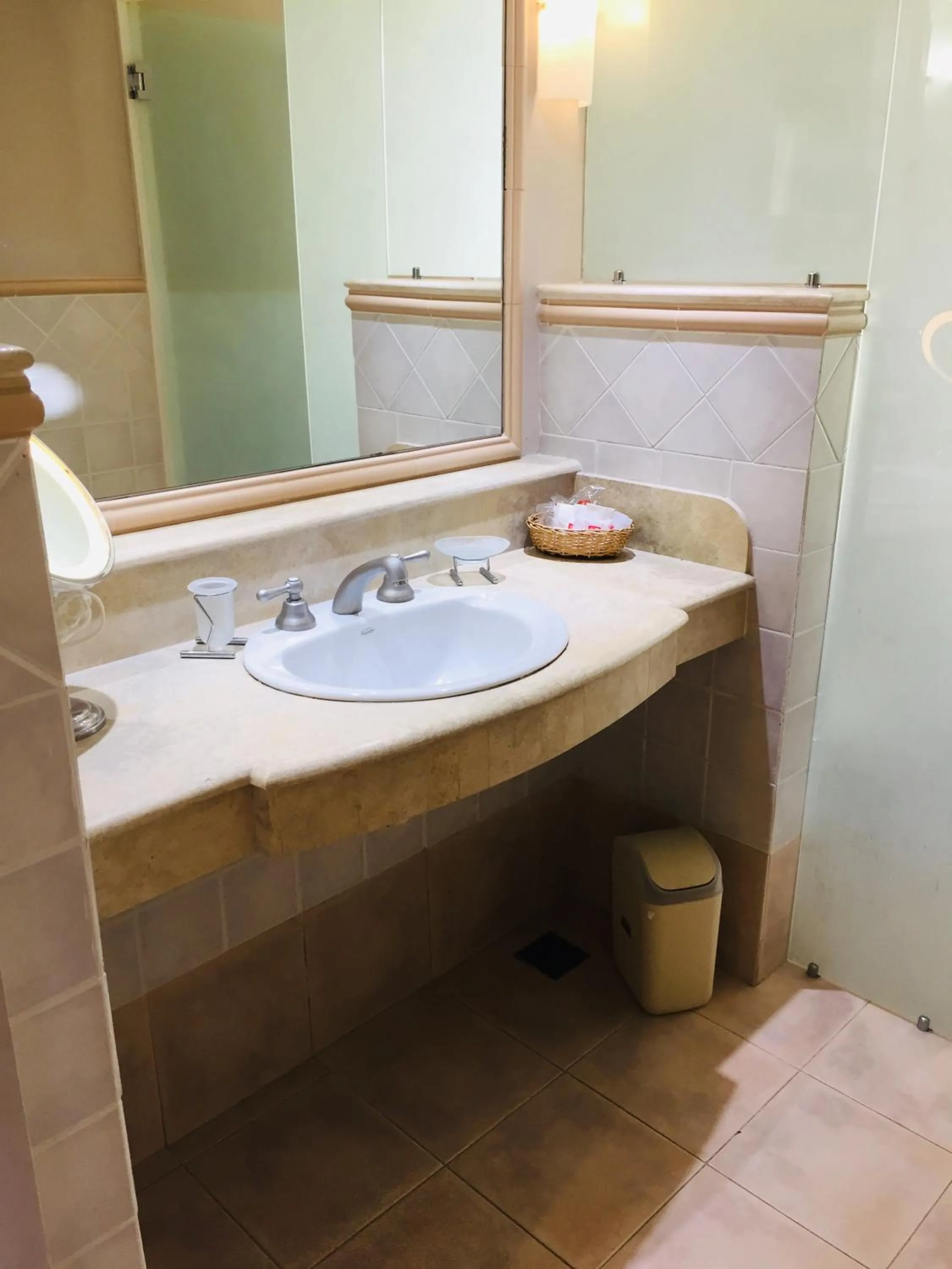 Bathroom in San Miguel Plaza Hotel All Inclusive